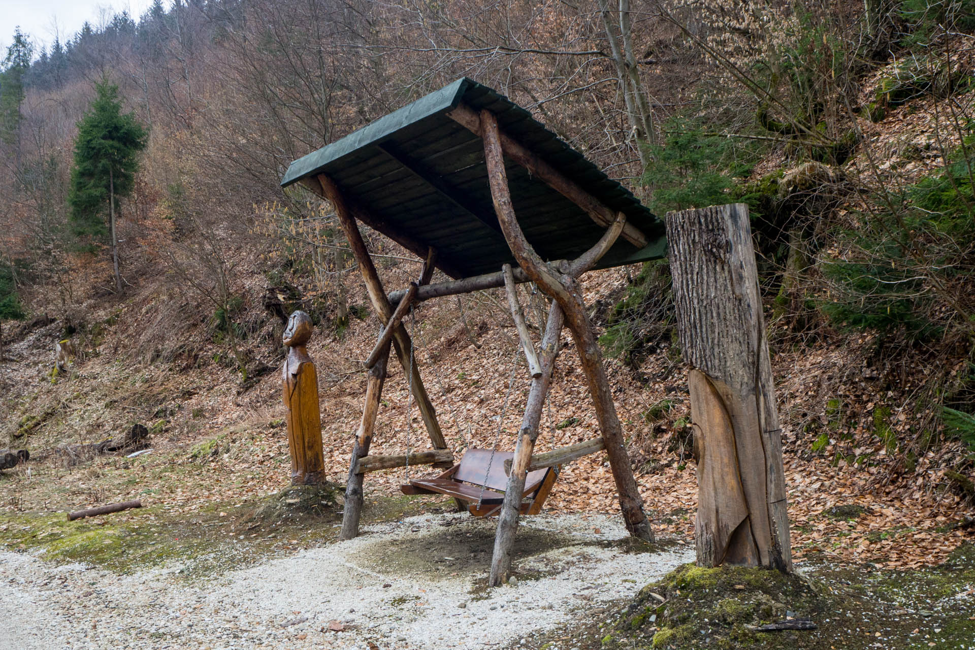 Koprášsky viadukt, Koprášsky a Slavošovský tunel zo Slavošoviec (Stolické vrchy)