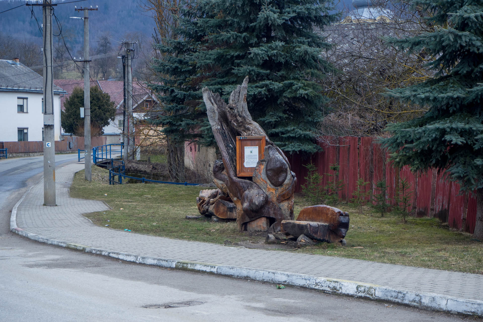 Koprášsky viadukt, Koprášsky a Slavošovský tunel zo Slavošoviec (Stolické vrchy)