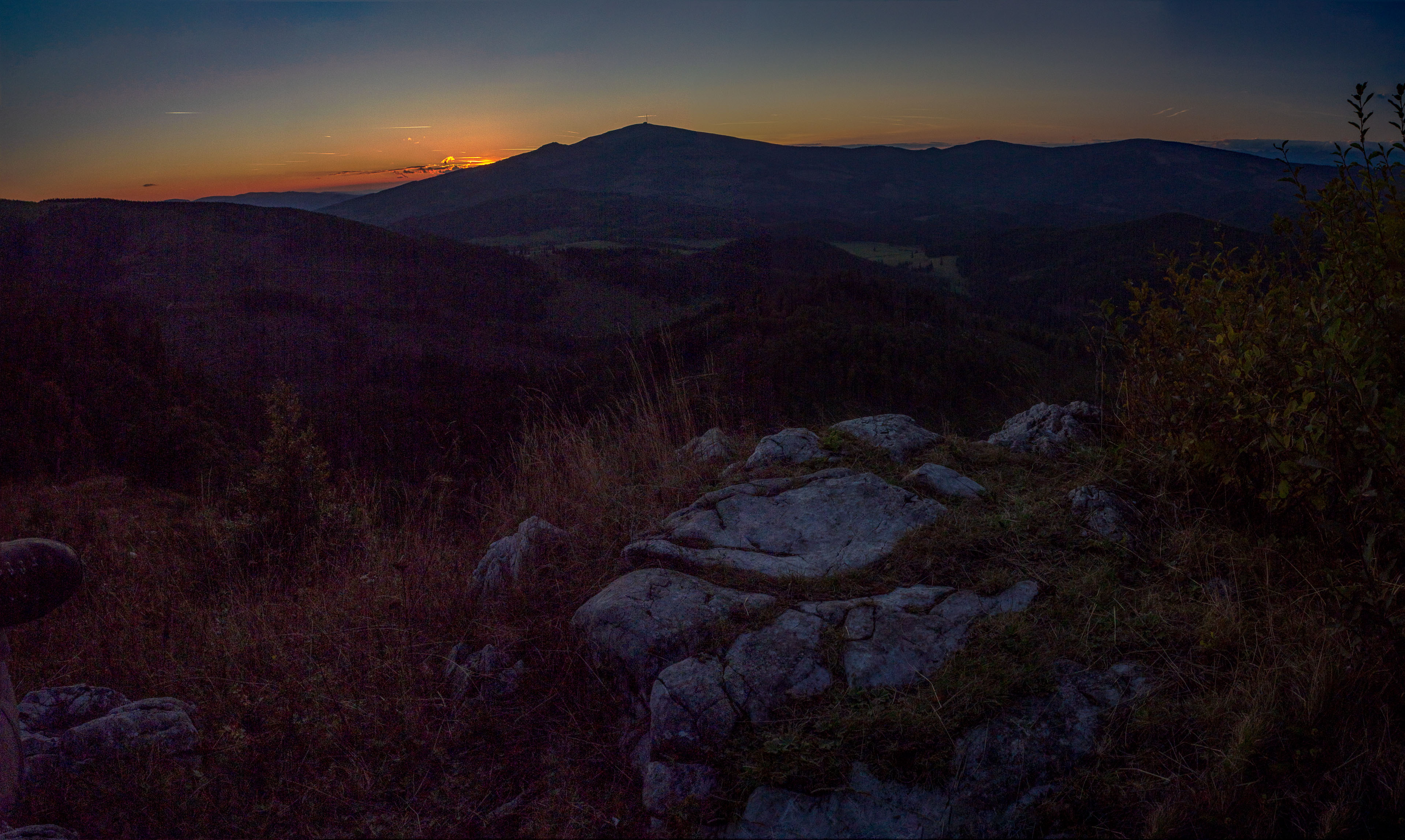 Ondrejisko (Borovniak) zo sedla Besník s nocľahom (Slovenský raj)