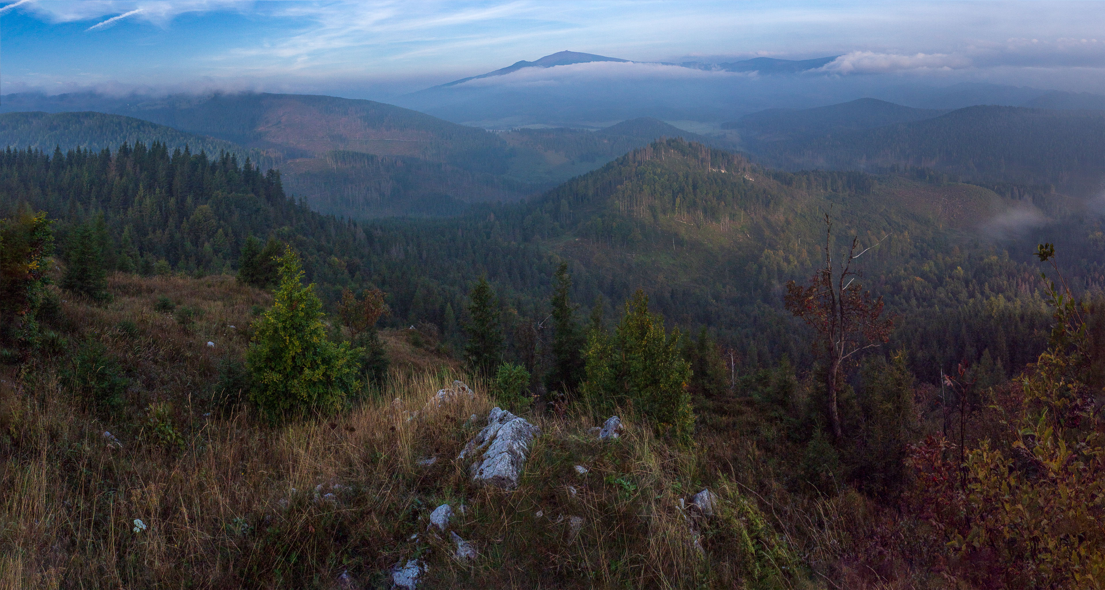 Ondrejisko (Borovniak) zo sedla Besník s nocľahom (Slovenský raj)