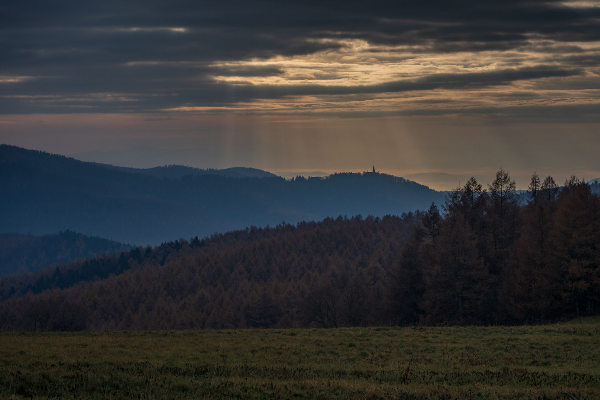 Pamätník SNP z Pod Krížovým vrchom (Levočské vrchy)