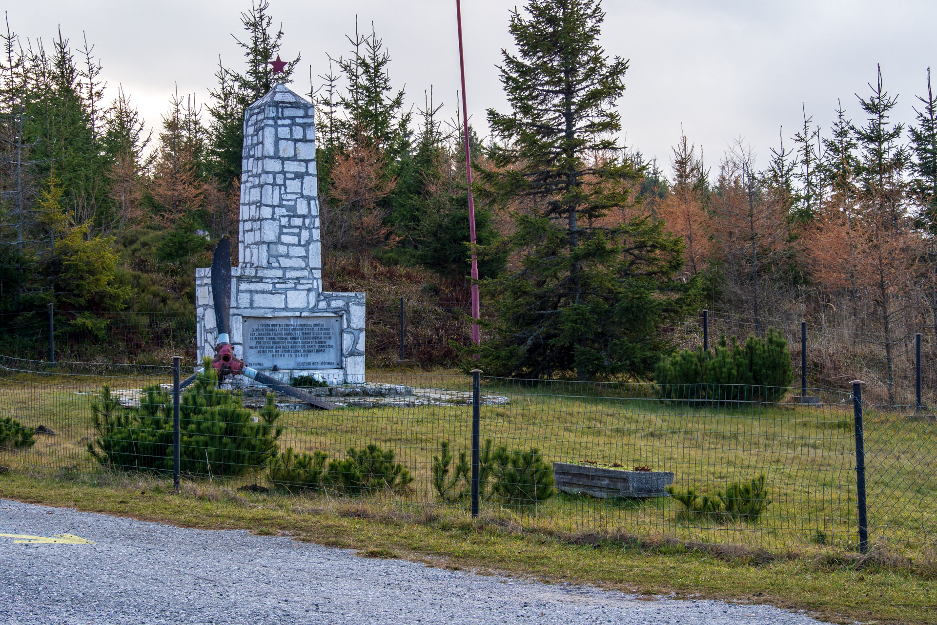 Pamätník SNP z Pod Krížovým vrchom (Levočské vrchy)