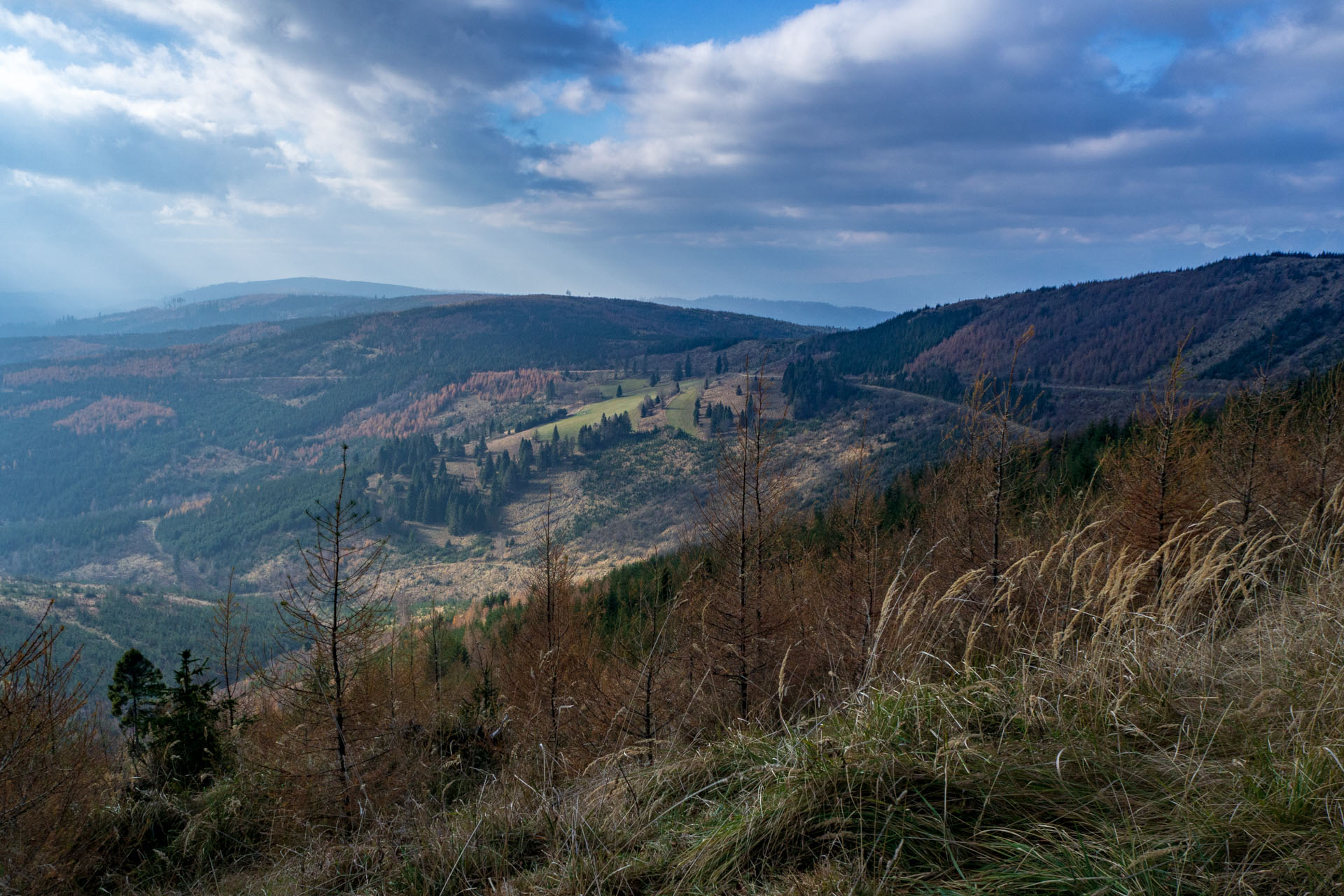 Pamätník SNP z Pod Krížovým vrchom (Levočské vrchy)