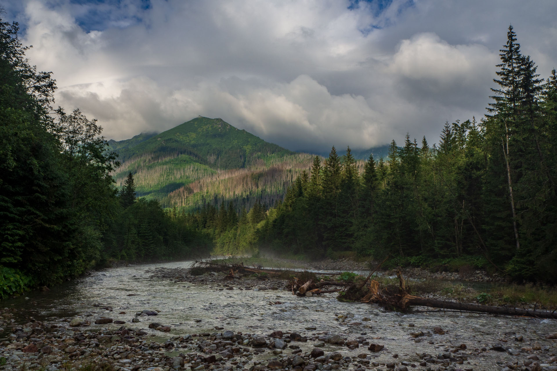 Poľský hrebeň z Lysej Poľany (Vysoké Tatry)