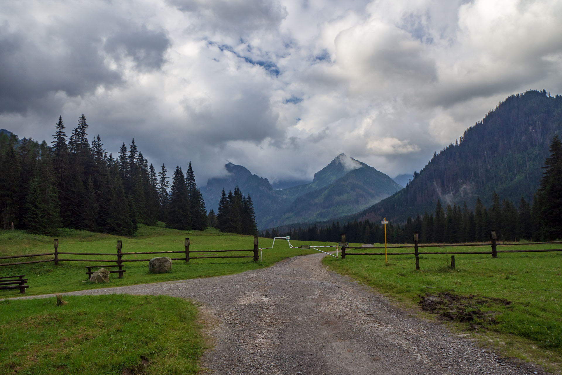 Poľský hrebeň z Lysej Poľany (Vysoké Tatry)