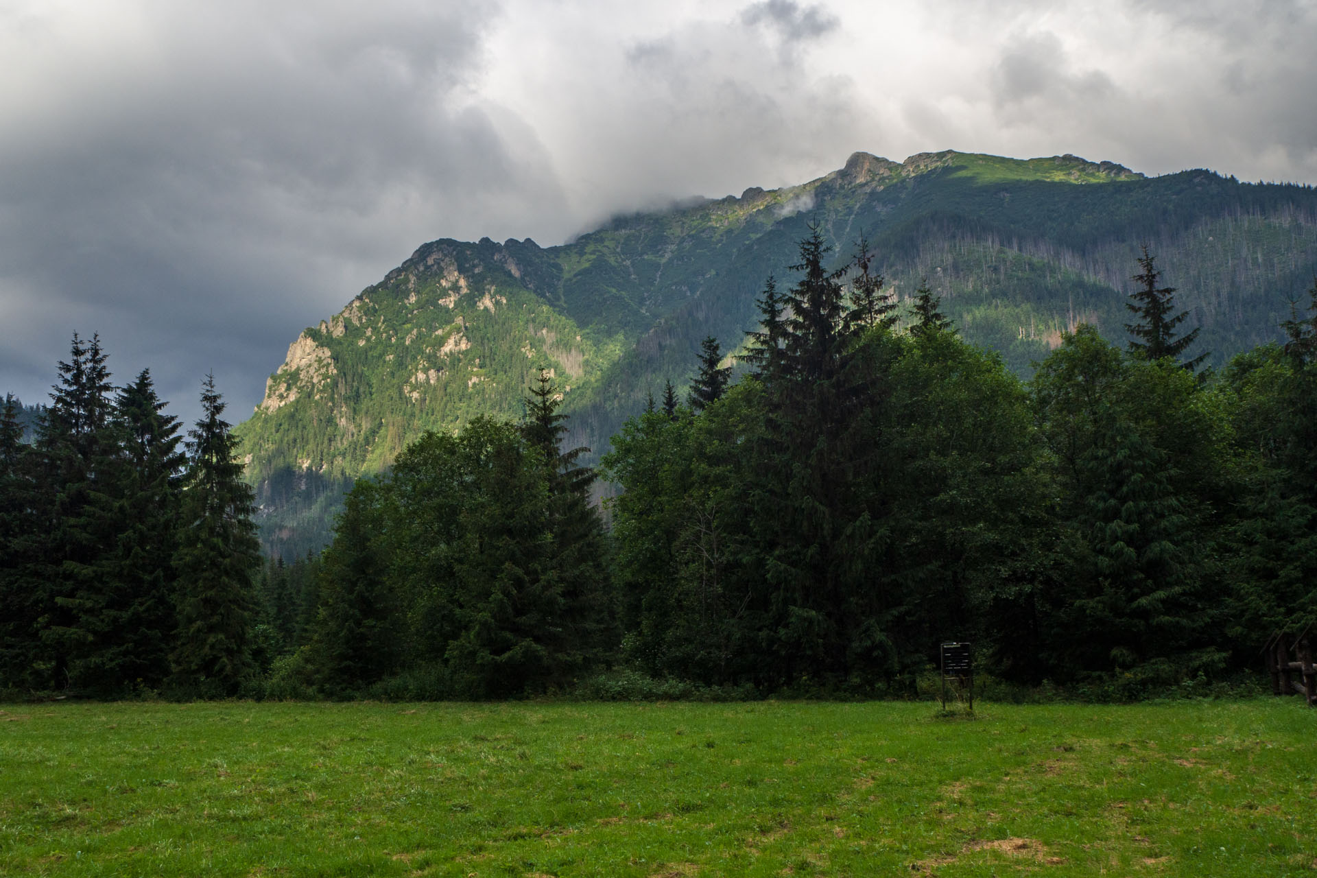 Poľský hrebeň z Lysej Poľany (Vysoké Tatry)