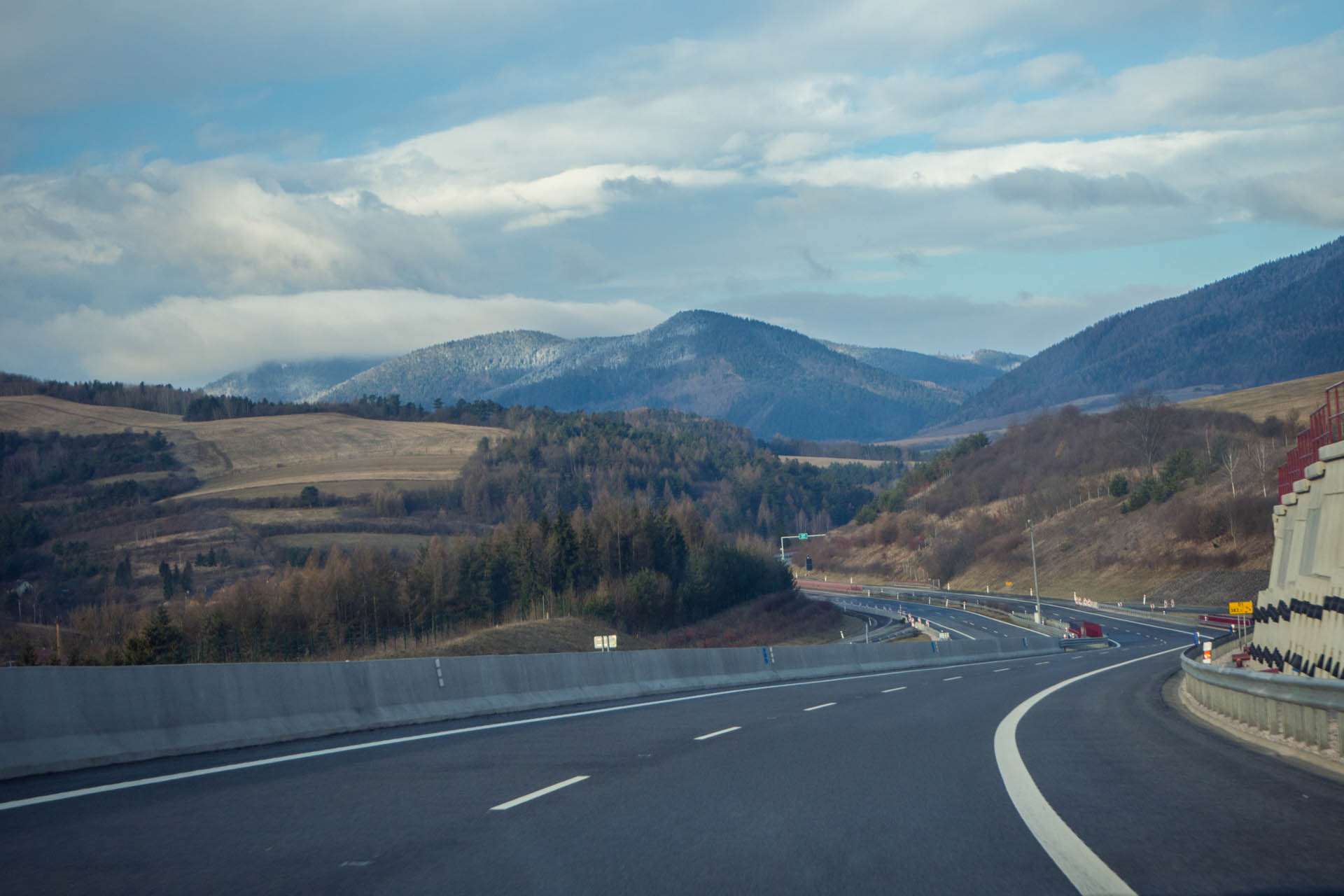 Veľkonočná Veľká Vápenica z Heľpy (Nízke Tatry)