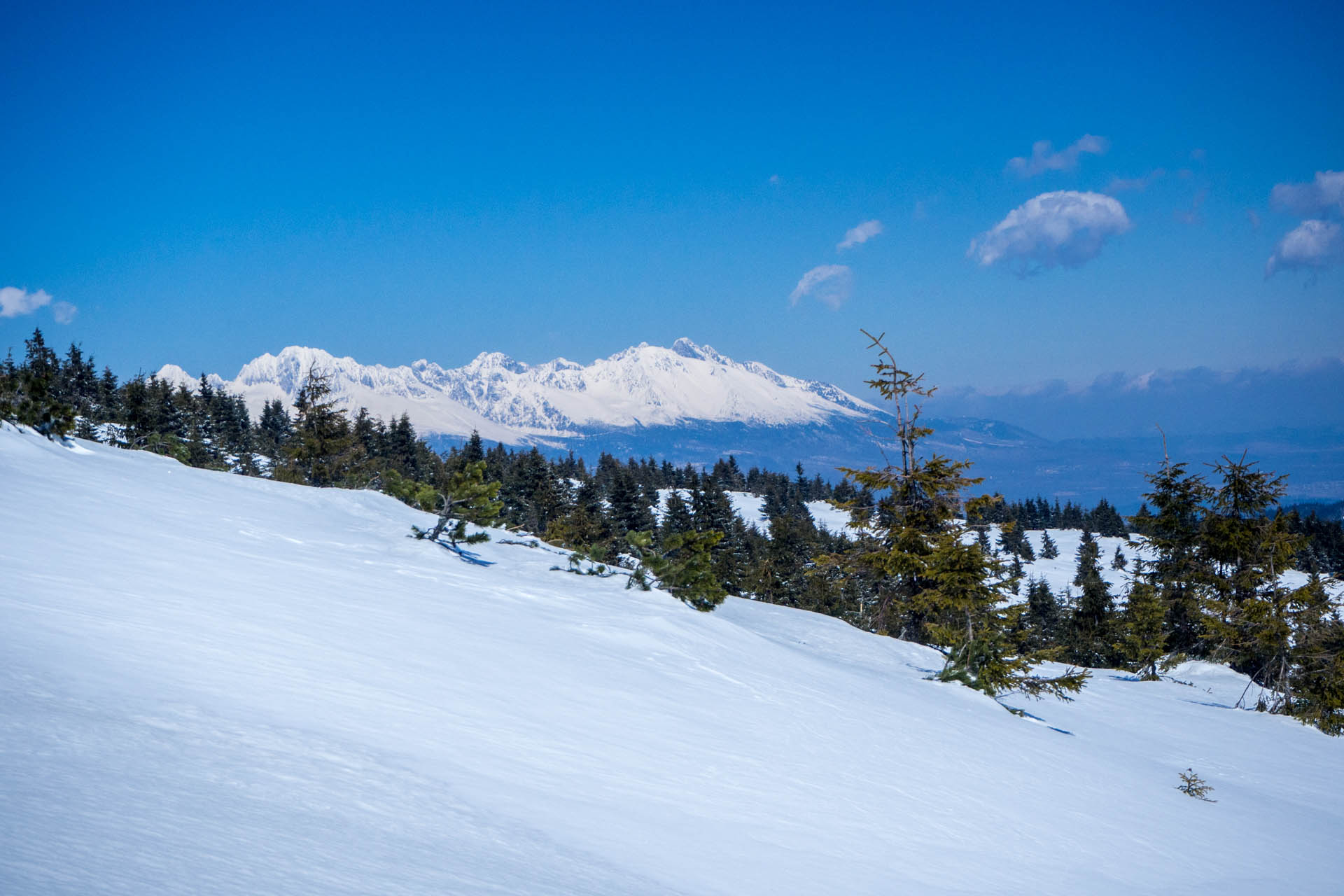 Veľkonočná Veľká Vápenica z Heľpy (Nízke Tatry)