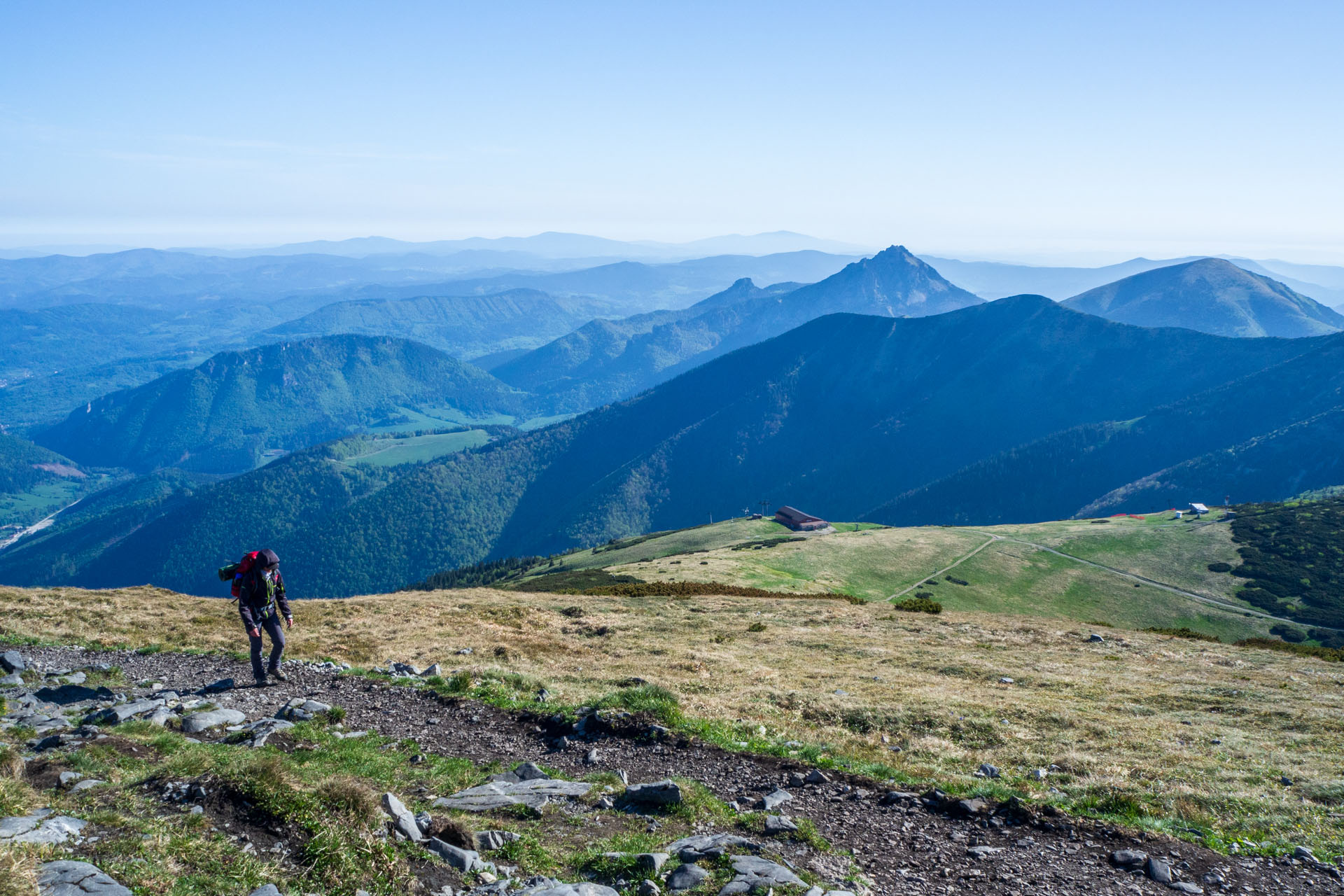 Veľký a Malý Kriváň z Chaty pod Chlebom (Malá Fatra)