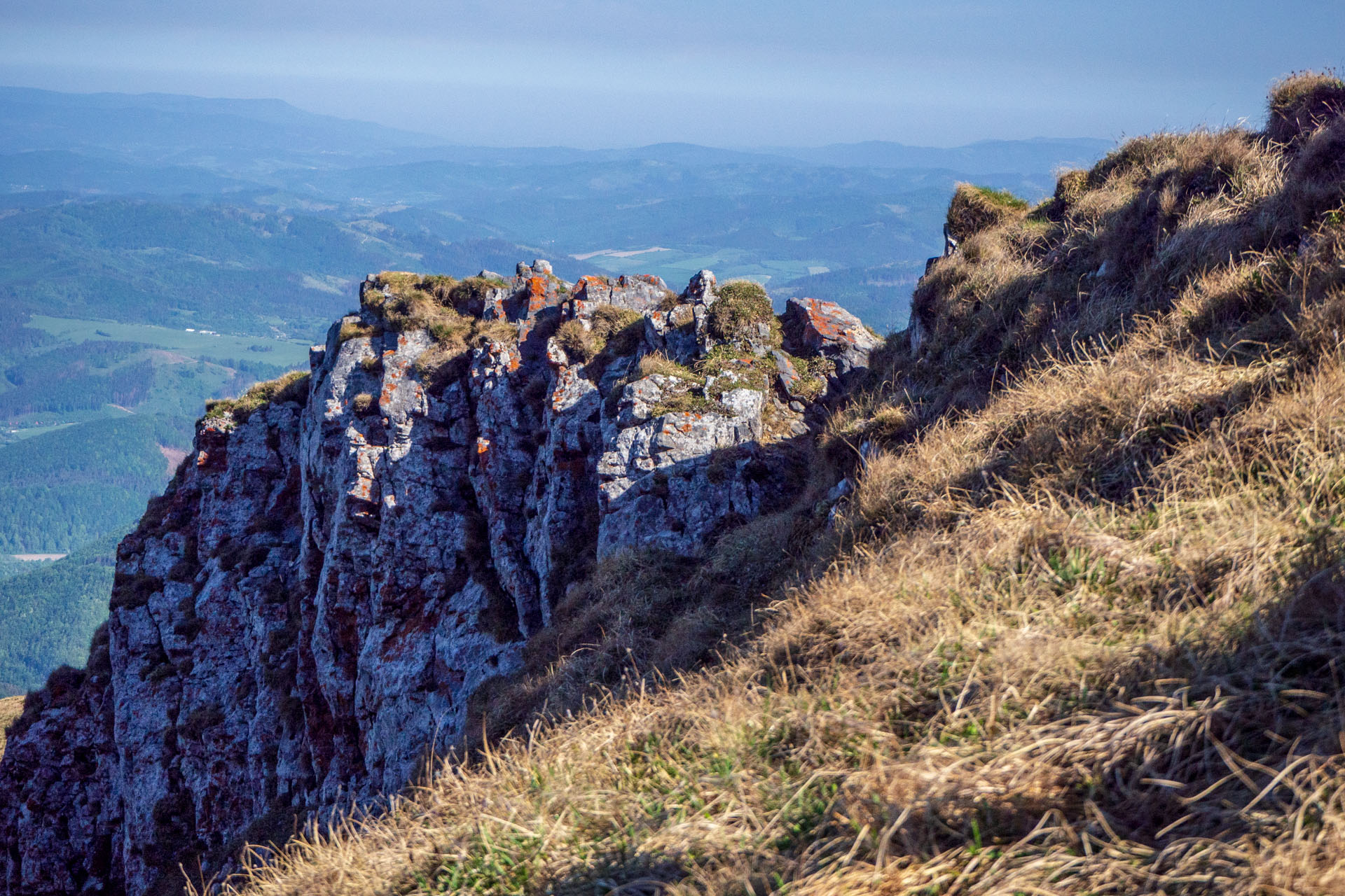 Veľký a Malý Kriváň z Chaty pod Chlebom (Malá Fatra)