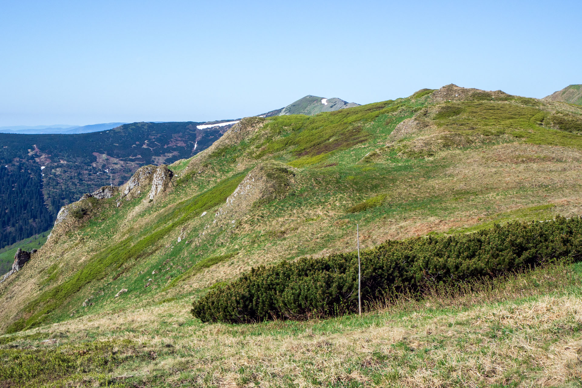 Veľký a Malý Kriváň z Chaty pod Chlebom (Malá Fatra)