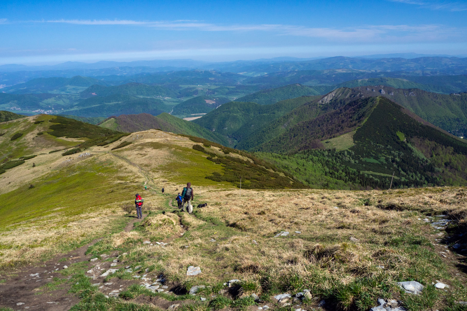 Veľký a Malý Kriváň z Chaty pod Chlebom (Malá Fatra)