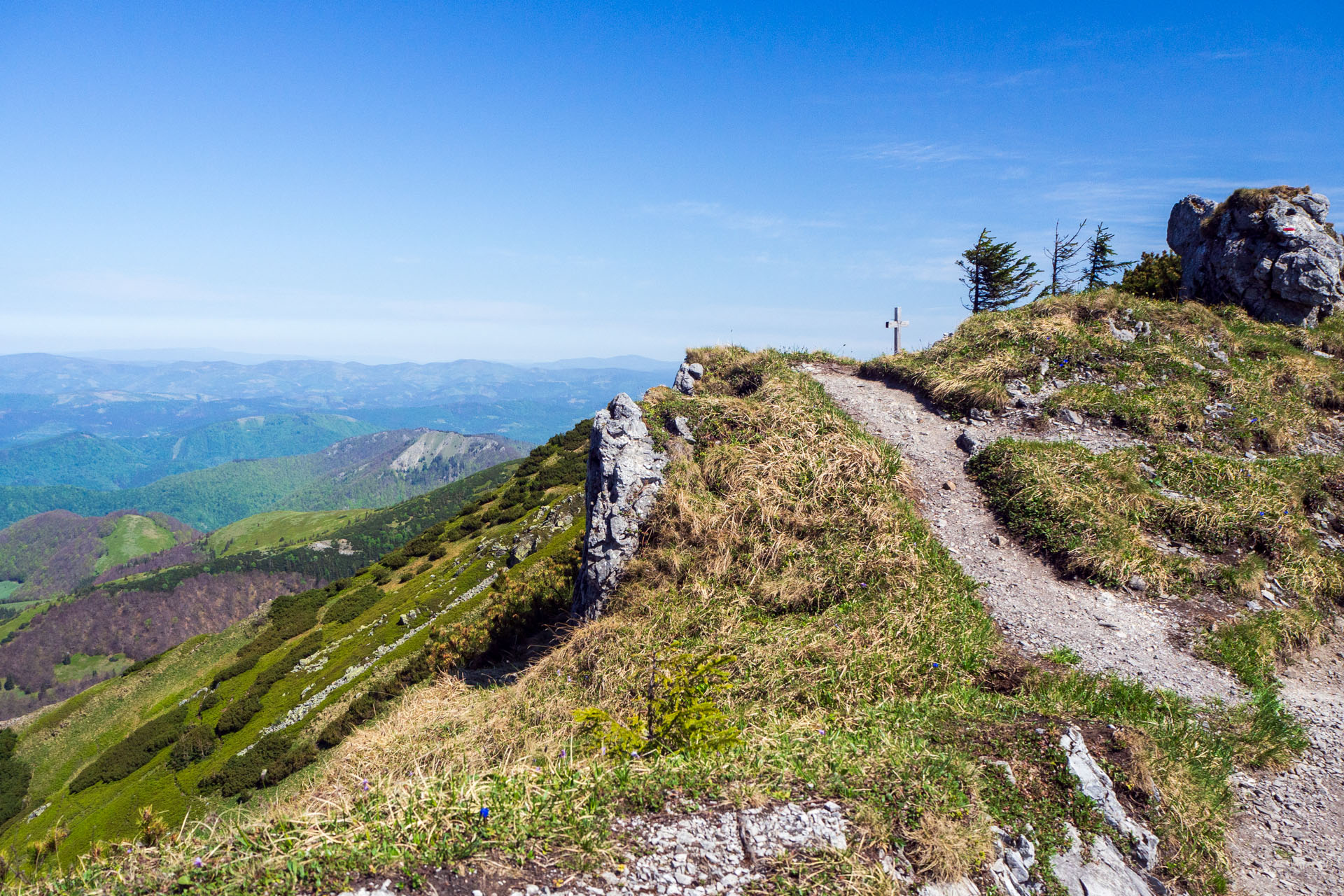 Veľký a Malý Kriváň z Chaty pod Chlebom (Malá Fatra)