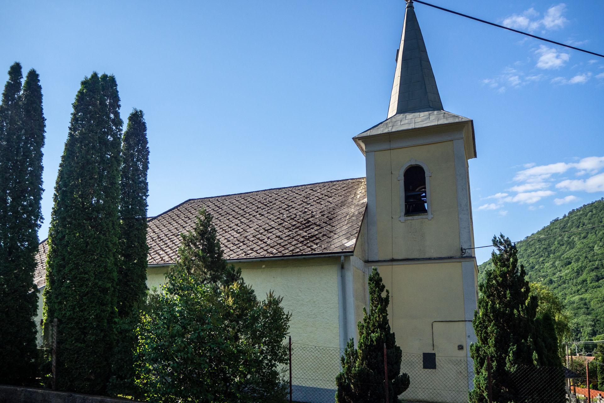 Vyhliadka za Okrúhlym lazom z Hája (Slovenský kras)