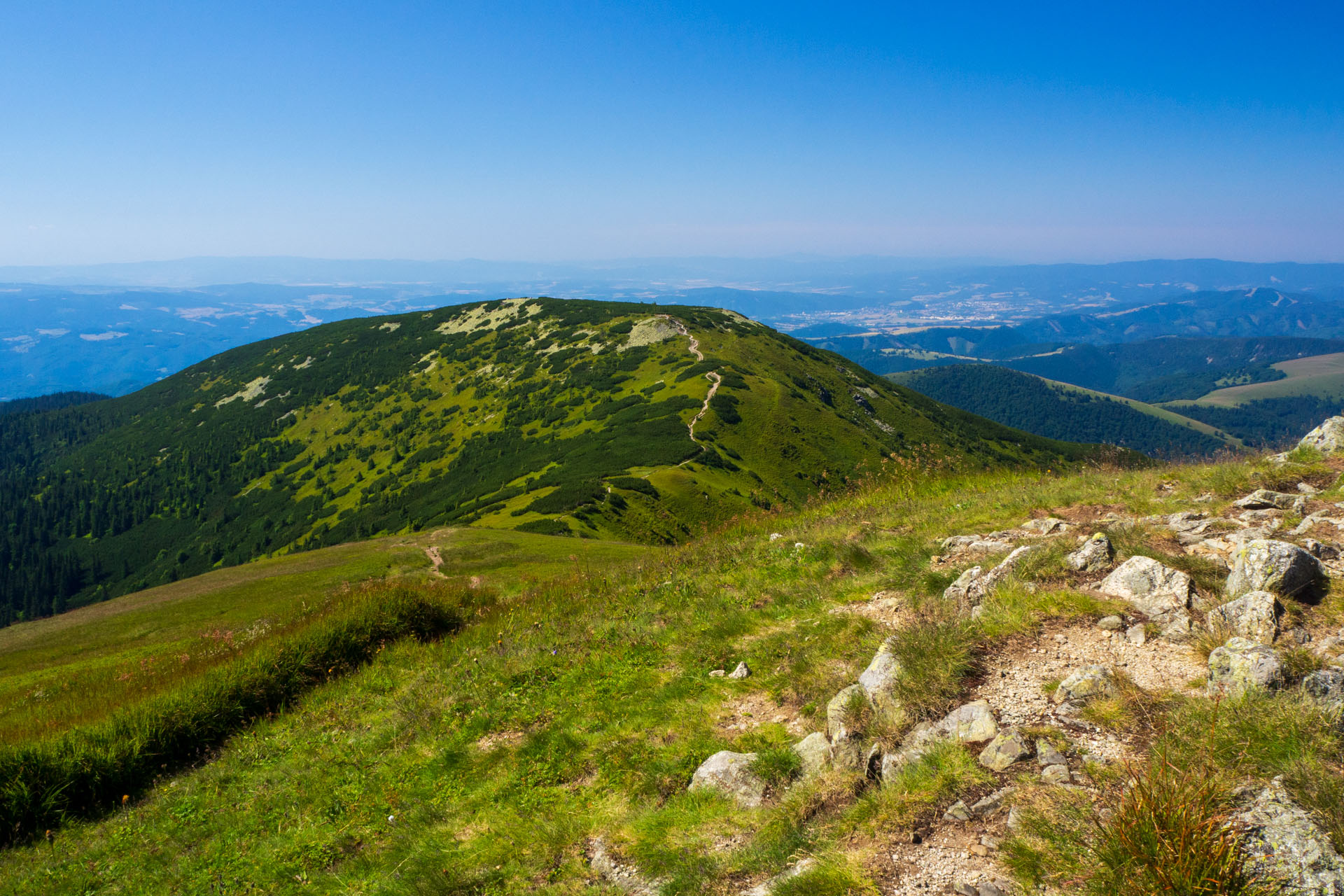 Z Hiadeľského sedla na Ďurkovú (Nízke Tatry)