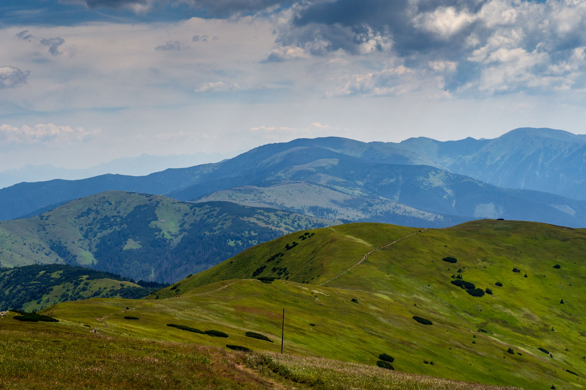 Z Hiadeľského sedla na Ďurkovú (Nízke Tatry)