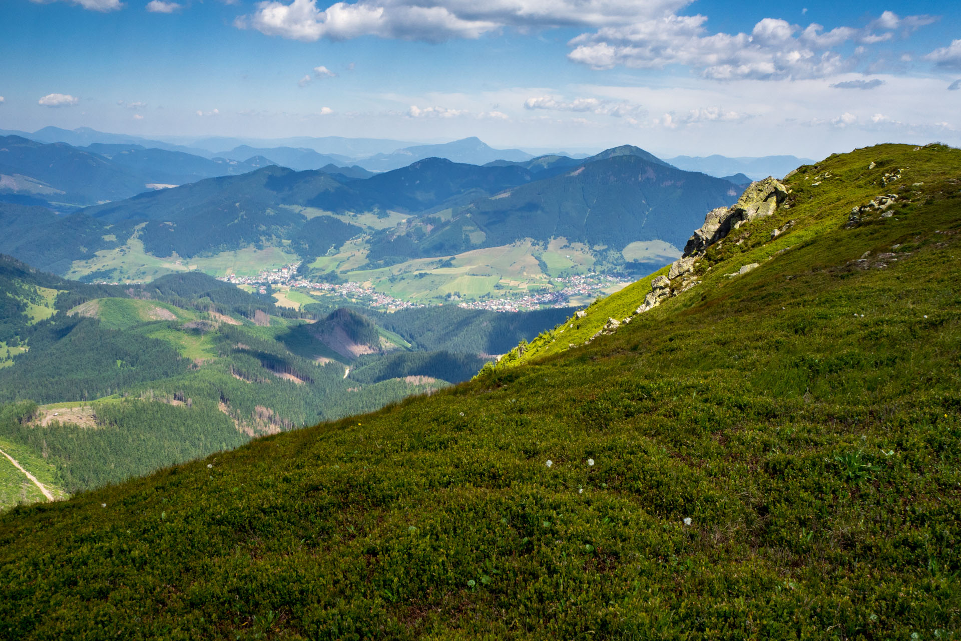 Z Hiadeľského sedla na Ďurkovú (Nízke Tatry)