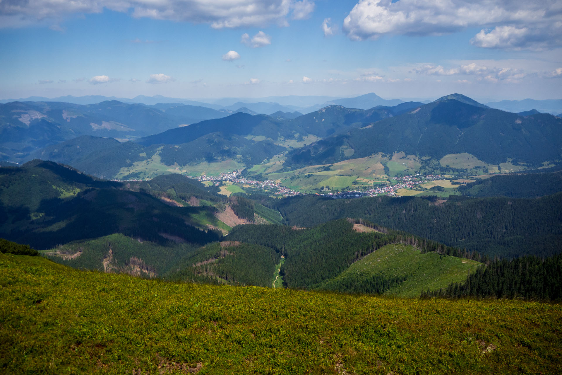 Z Hiadeľského sedla na Ďurkovú (Nízke Tatry)