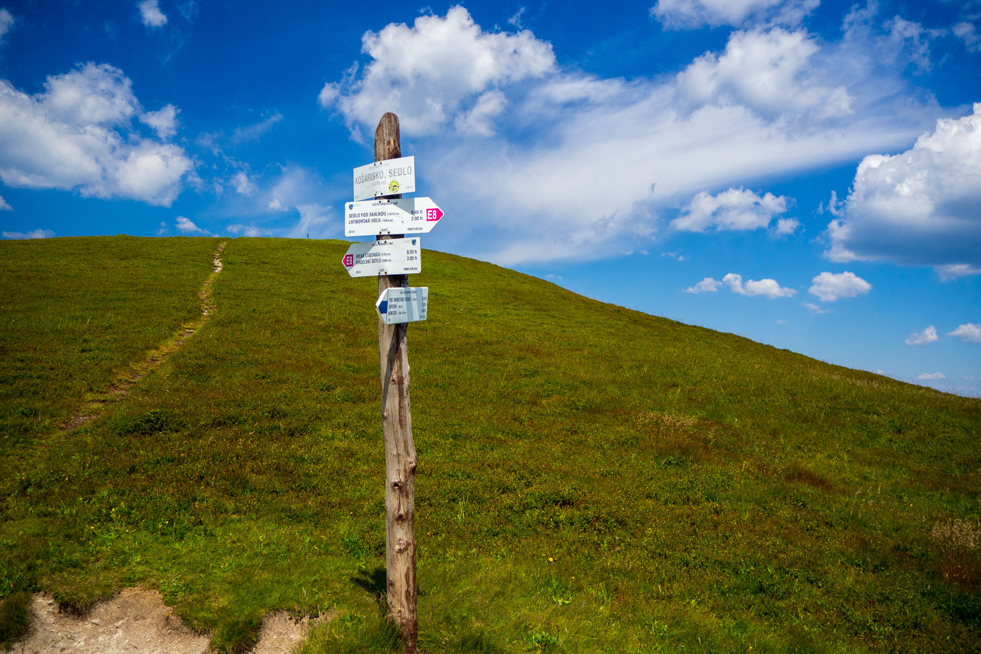 Z Hiadeľského sedla na Ďurkovú (Nízke Tatry)