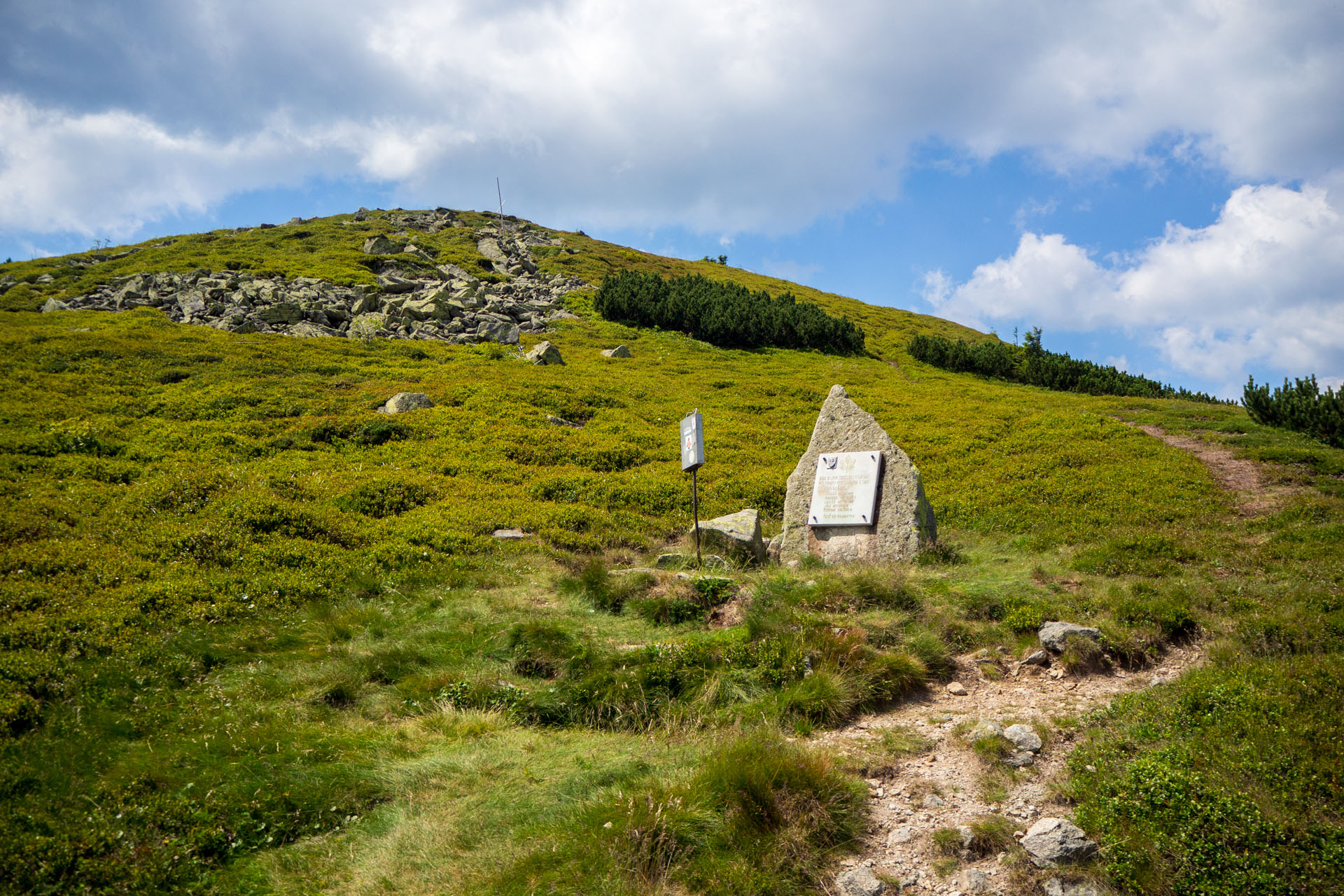 Z Hiadeľského sedla na Ďurkovú (Nízke Tatry)