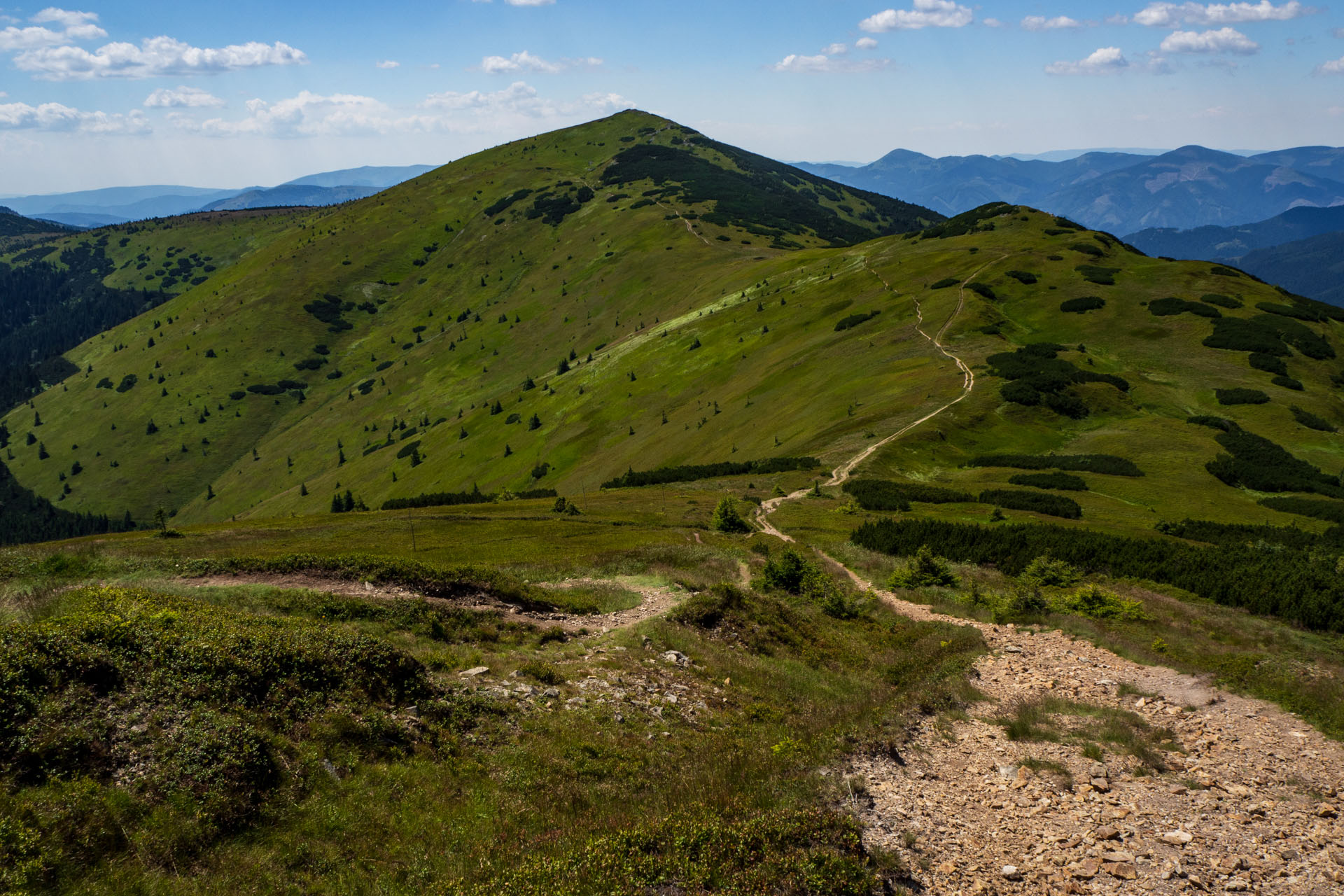 Z Hiadeľského sedla na Ďurkovú (Nízke Tatry)