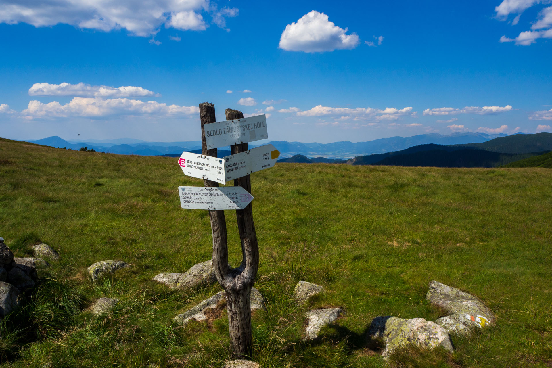 Z Hiadeľského sedla na Ďurkovú (Nízke Tatry)