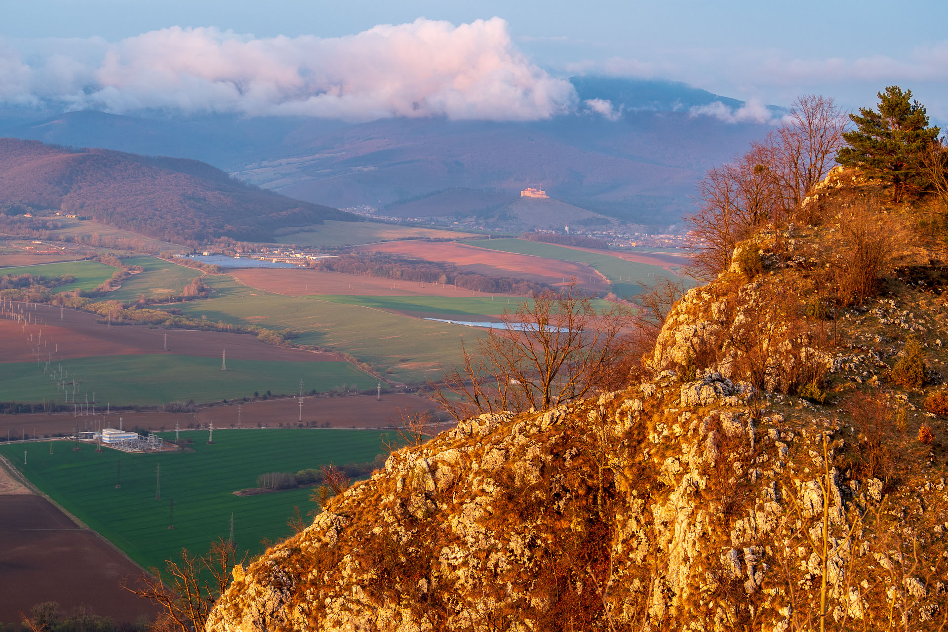 Brzotínska skala z Jovíc (Slovenský kras)