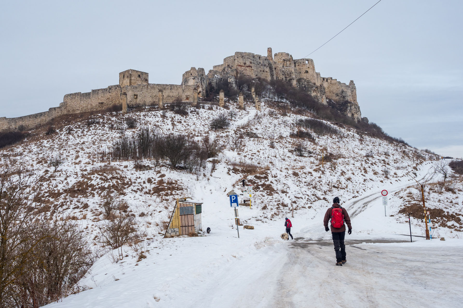 Dreveník a Spišský hrad zo Žehry (Levočské vrchy)