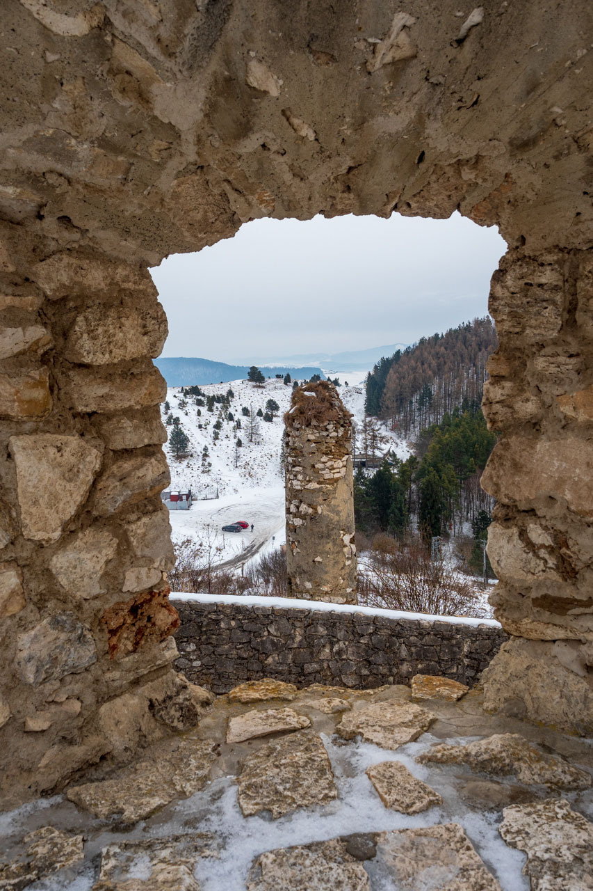 Dreveník a Spišský hrad zo Žehry (Levočské vrchy)