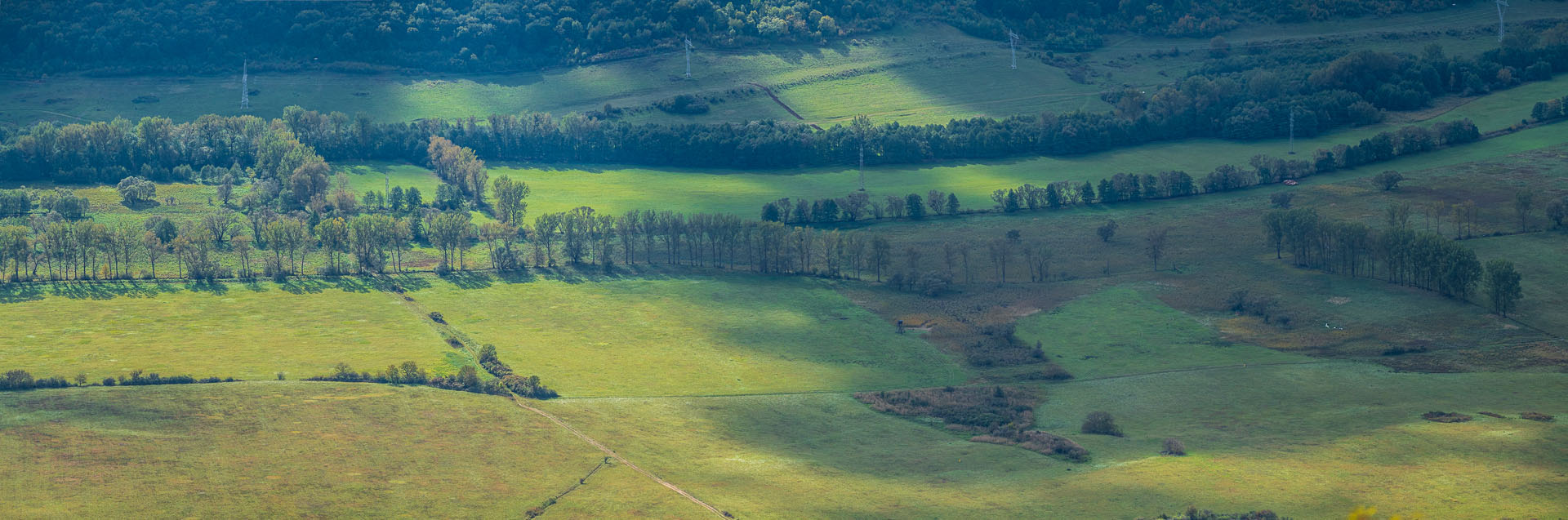 Horný vrch zo sedla Soroška (Slovenský kras)