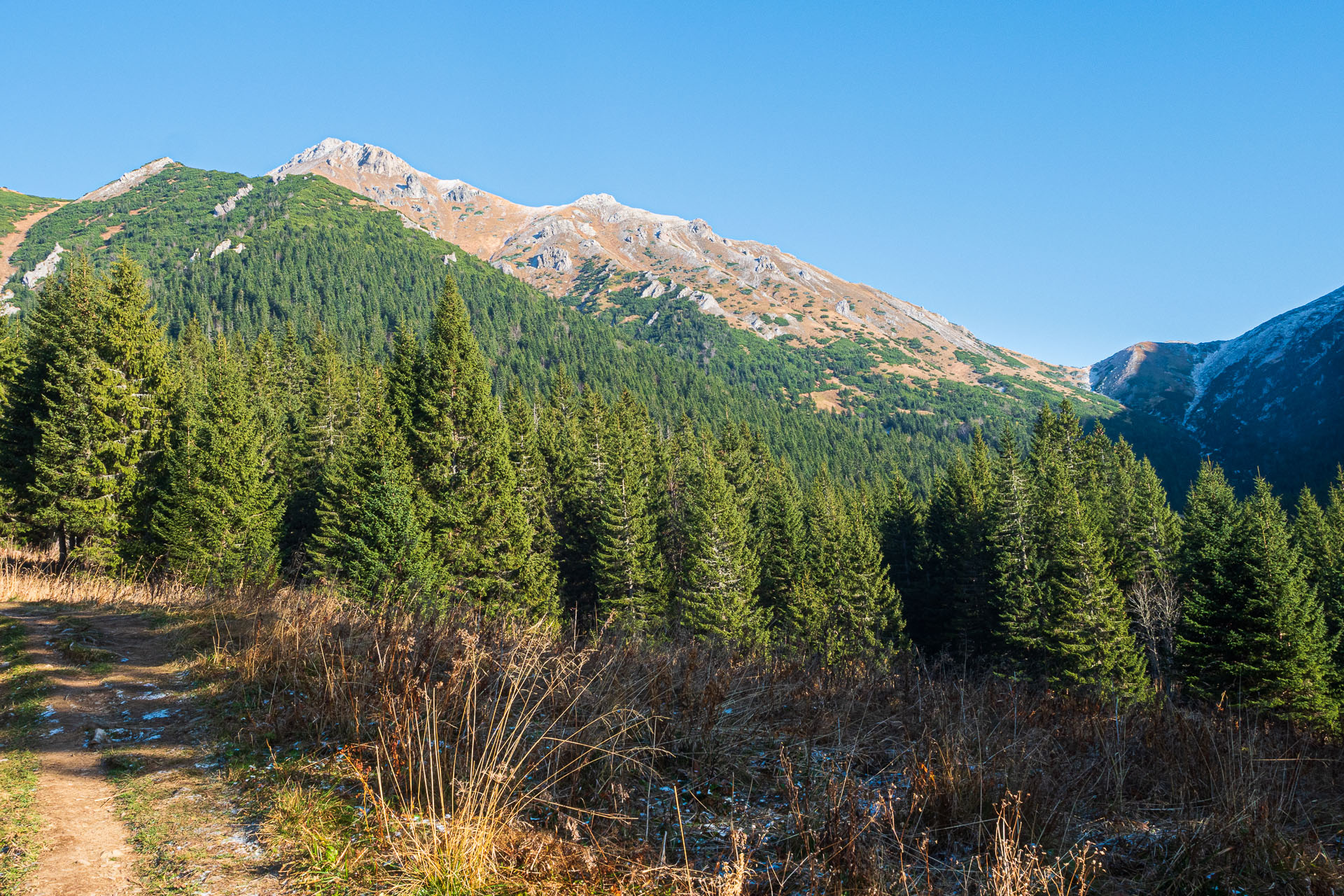 Kopské sedlo z Tatranskej Javoriny (Belianske Tatry)