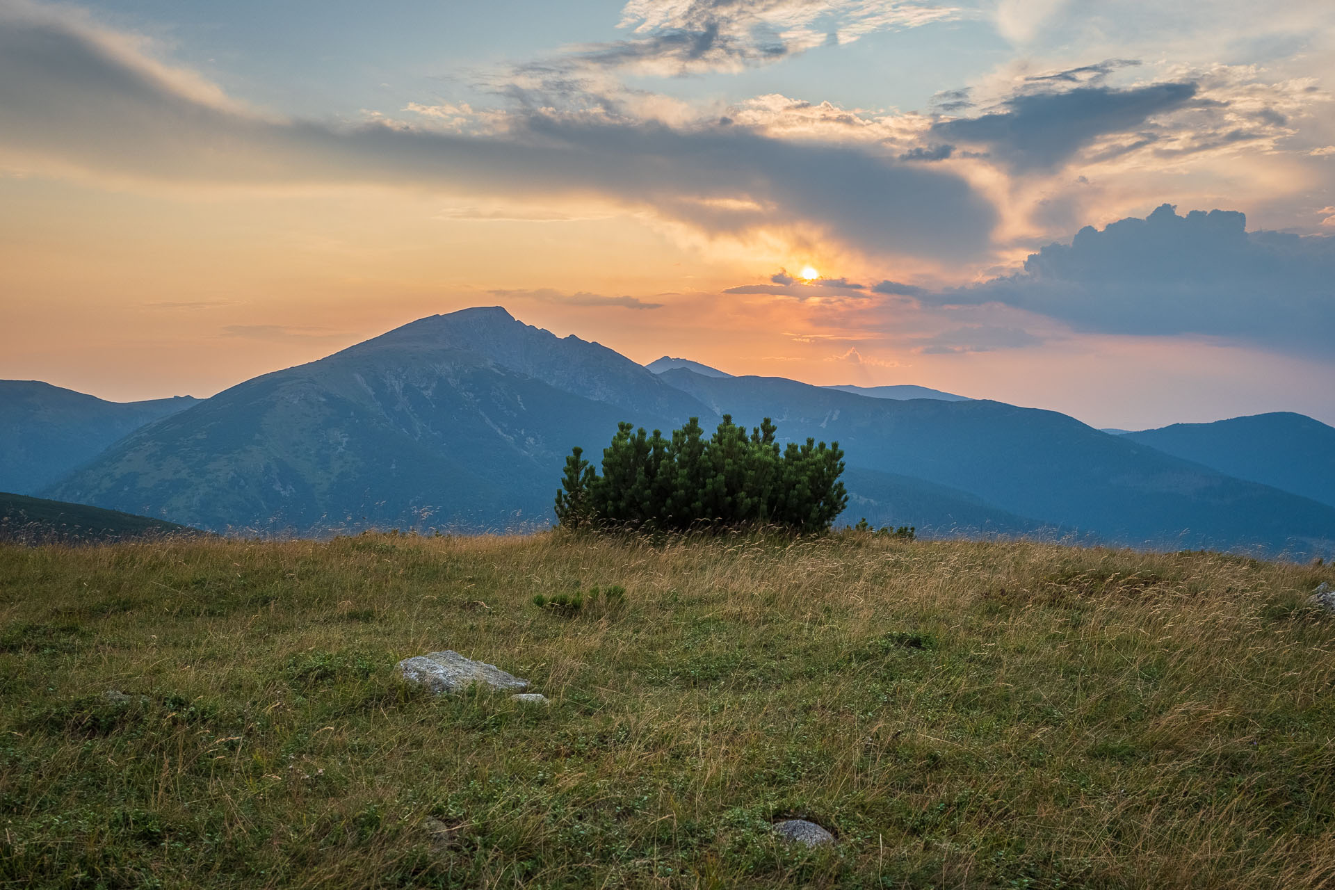 Rovná hoľa z Chaty gen. M. R. Štefánika (Nízke Tatry)