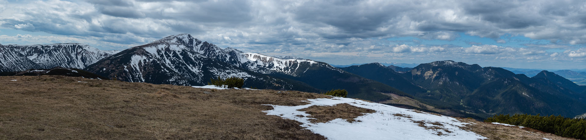 Rovná hoľa z Vyšnej Boce (Nízke Tatry)