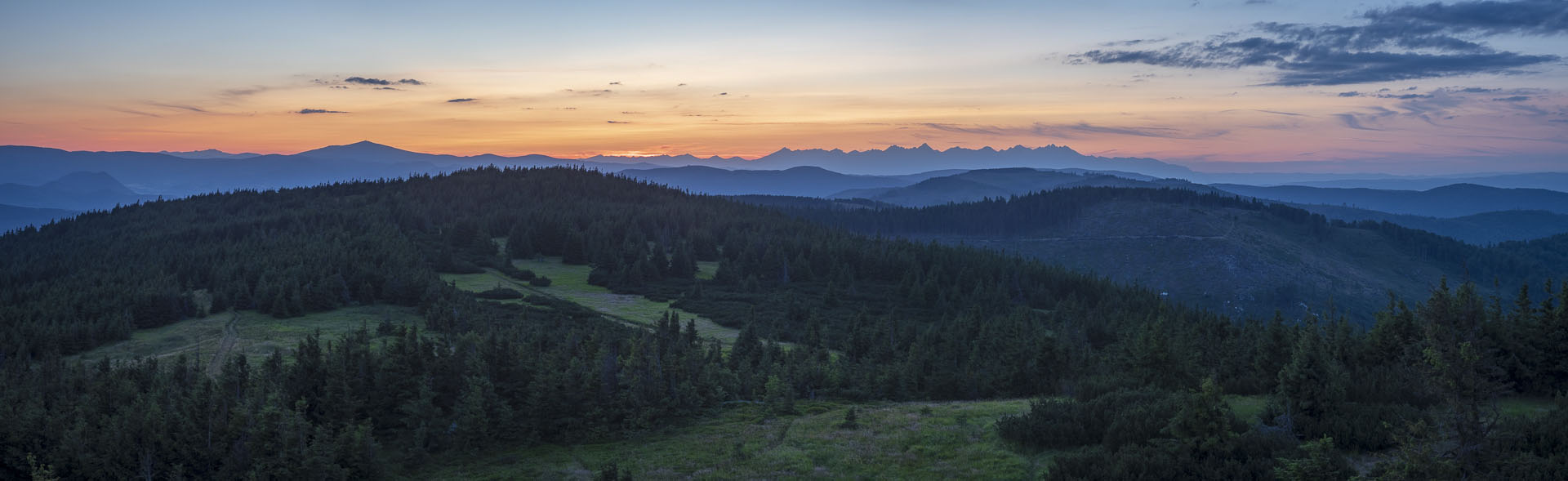 Skalisko z Henclovej (Volovské vrchy)