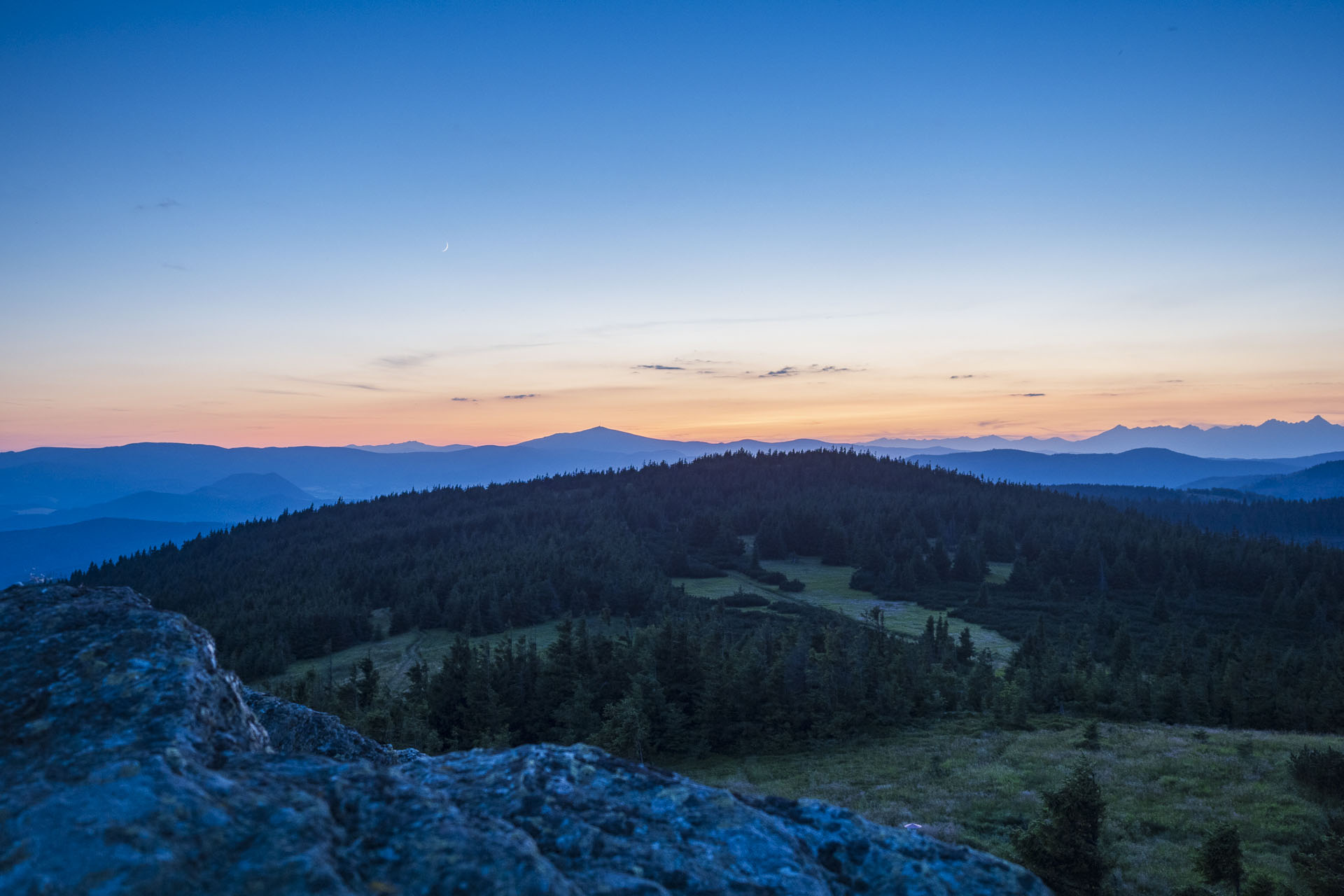 Skalisko z Henclovej (Volovské vrchy)