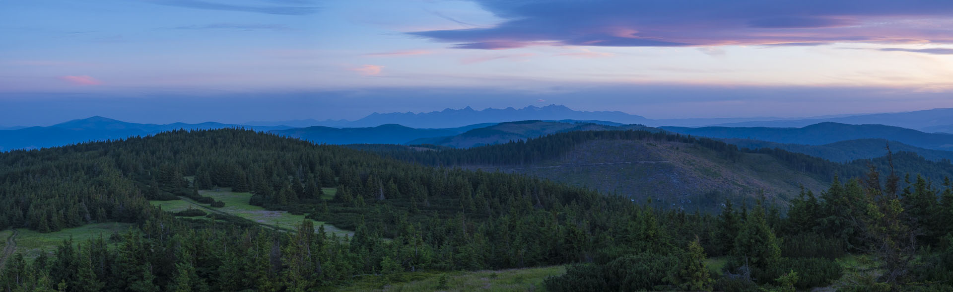 Skalisko z Henclovej (Volovské vrchy)