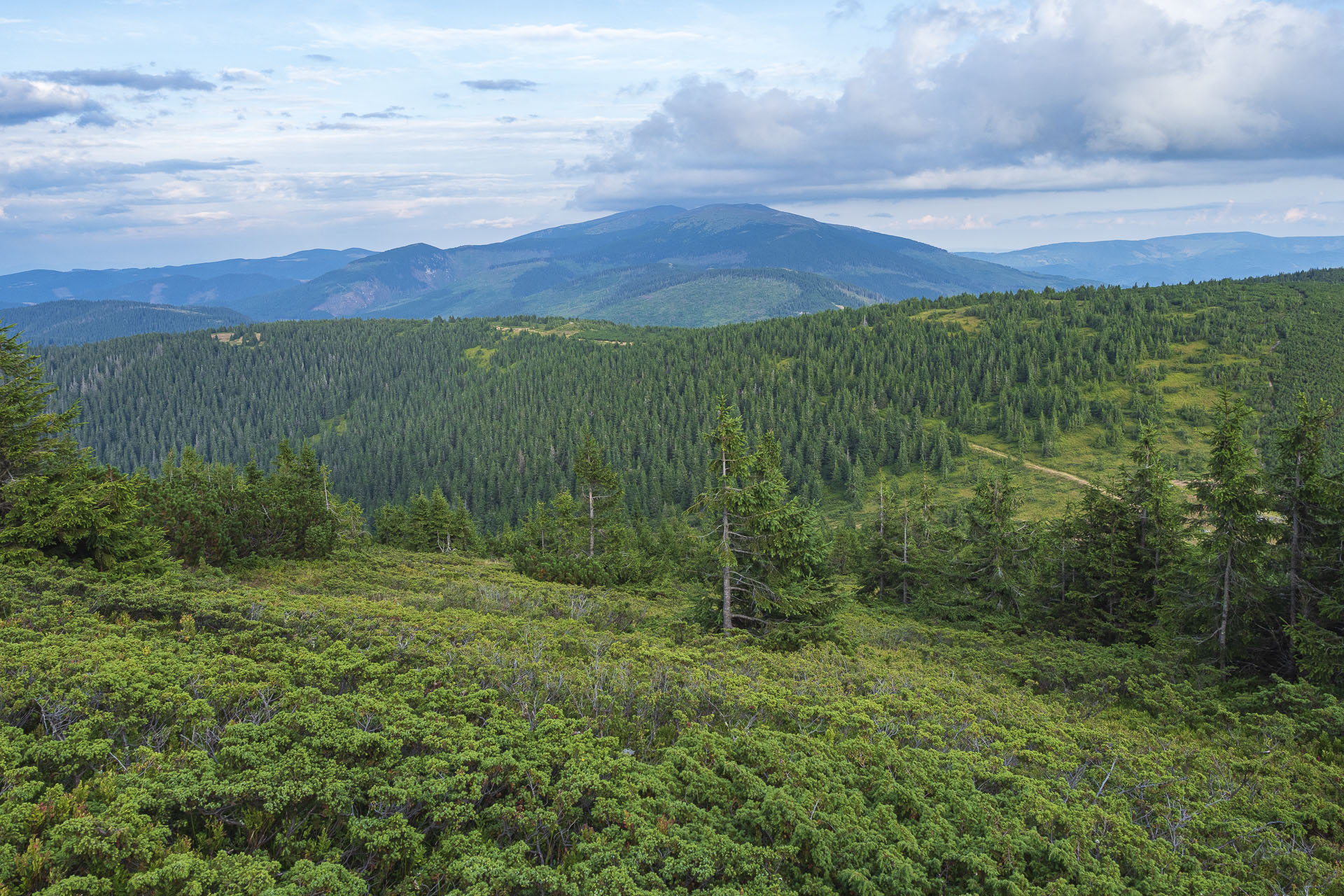 Veľká Vápenica z Heľpy (Nízke Tatry)