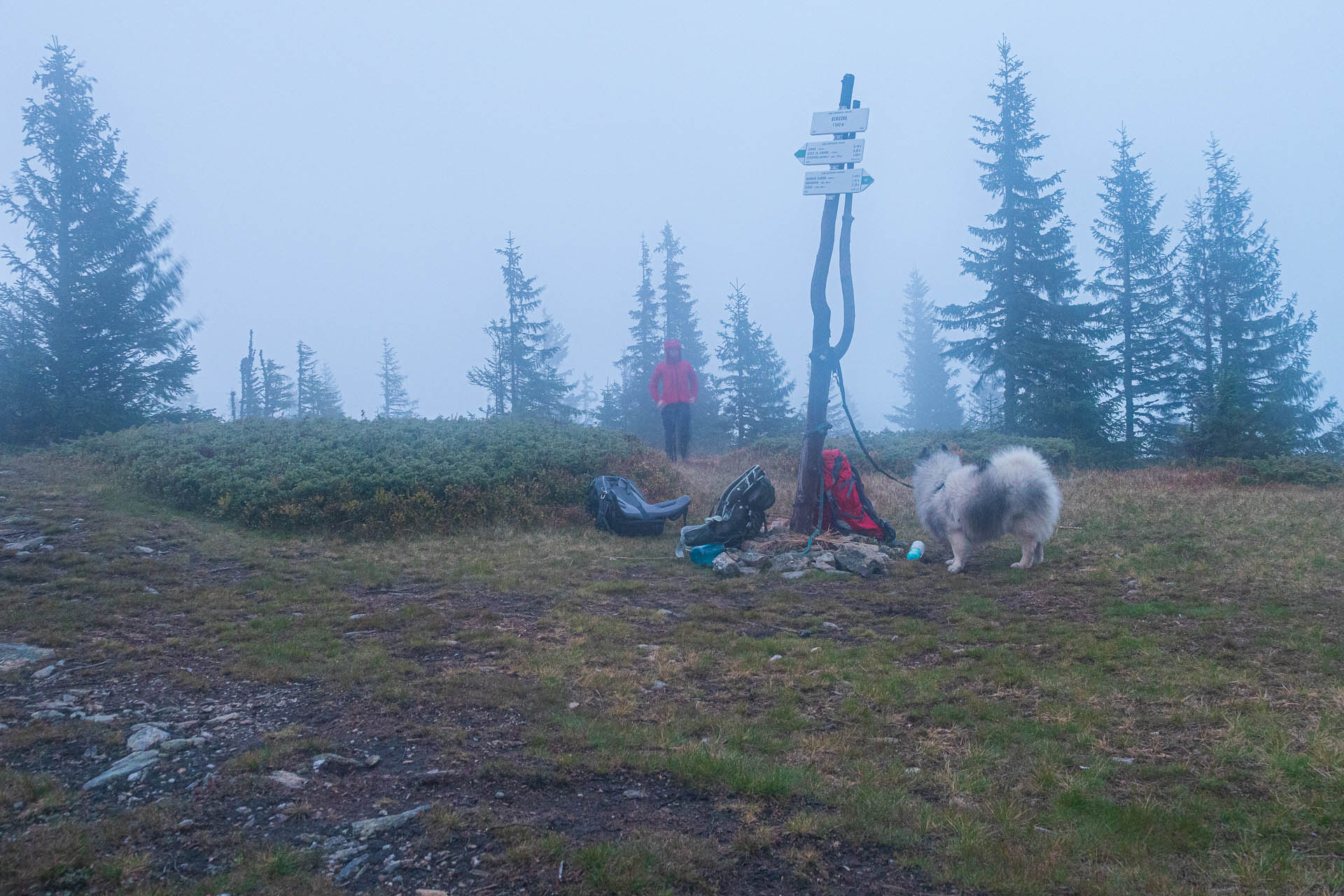 Beňuška a útulňa Barborka z Čertovice (Nízke Tatry)