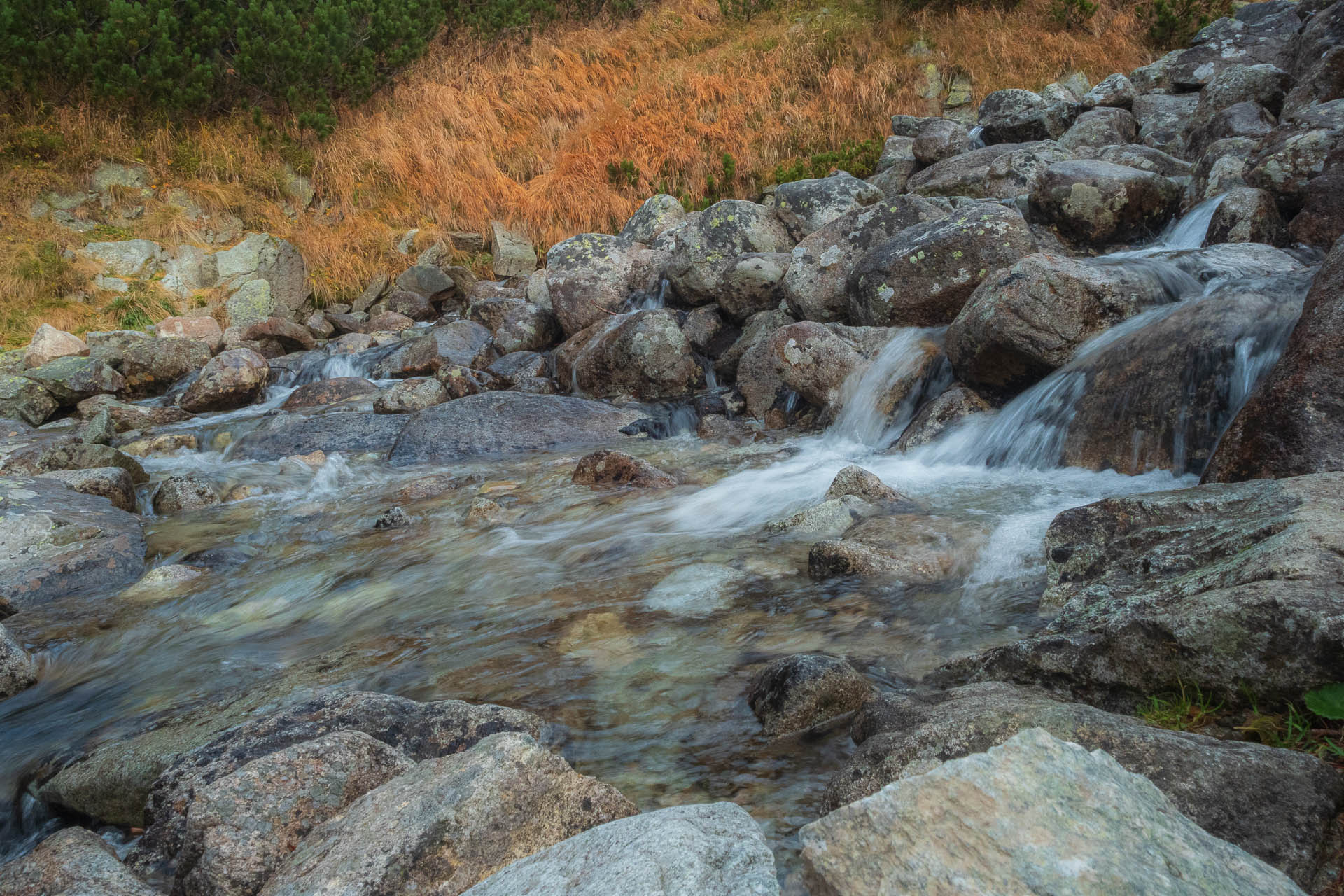 Kôprovský štít od Štrbského plesa (Vysoké Tatry)