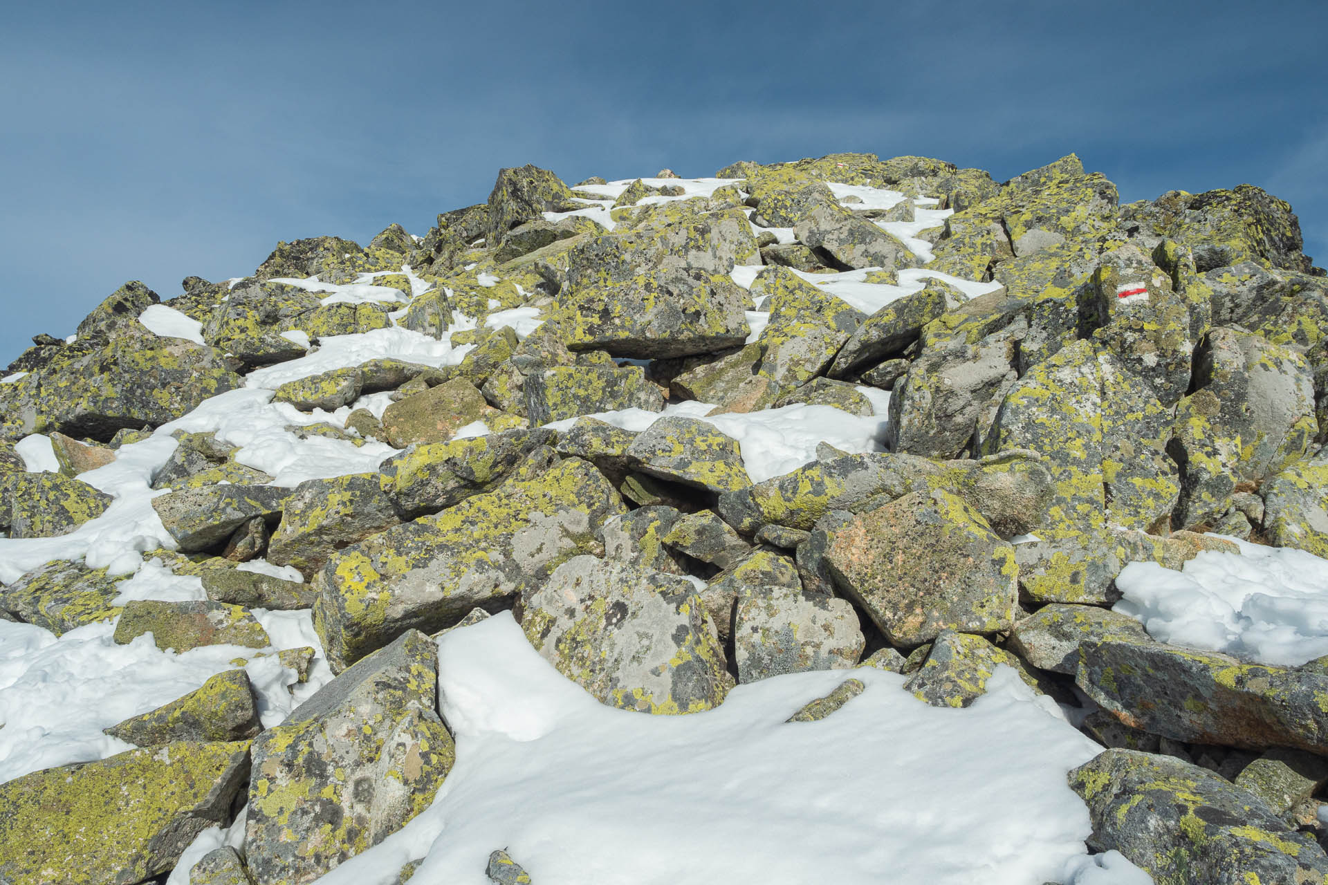 Kôprovský štít od Štrbského plesa (Vysoké Tatry)