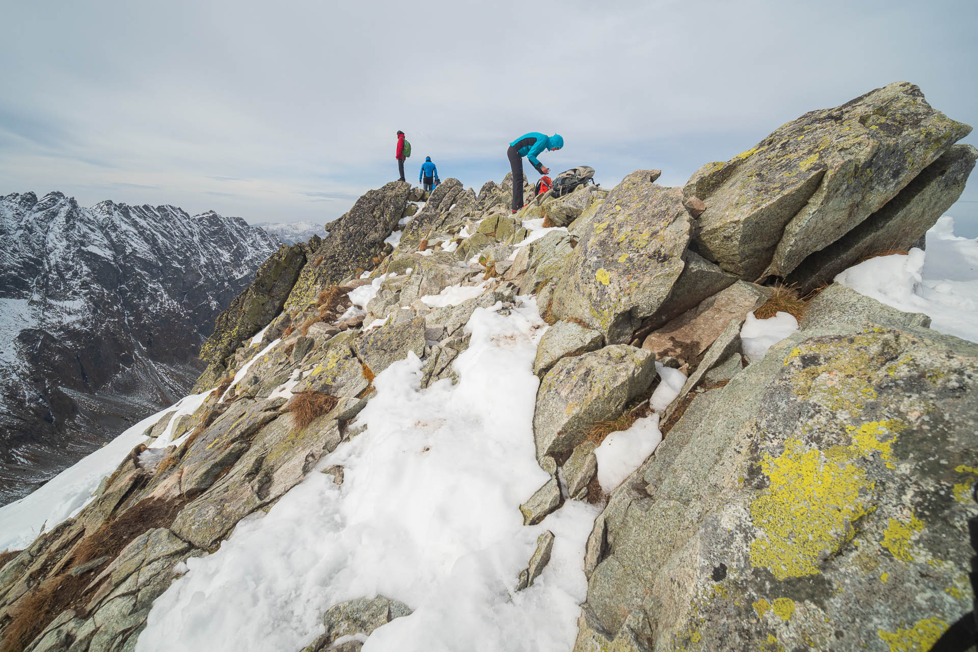 Kôprovský štít od Štrbského plesa (Vysoké Tatry)