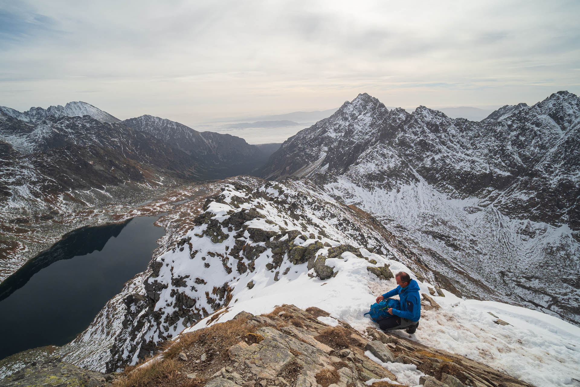 Kôprovský štít od Štrbského plesa (Vysoké Tatry)