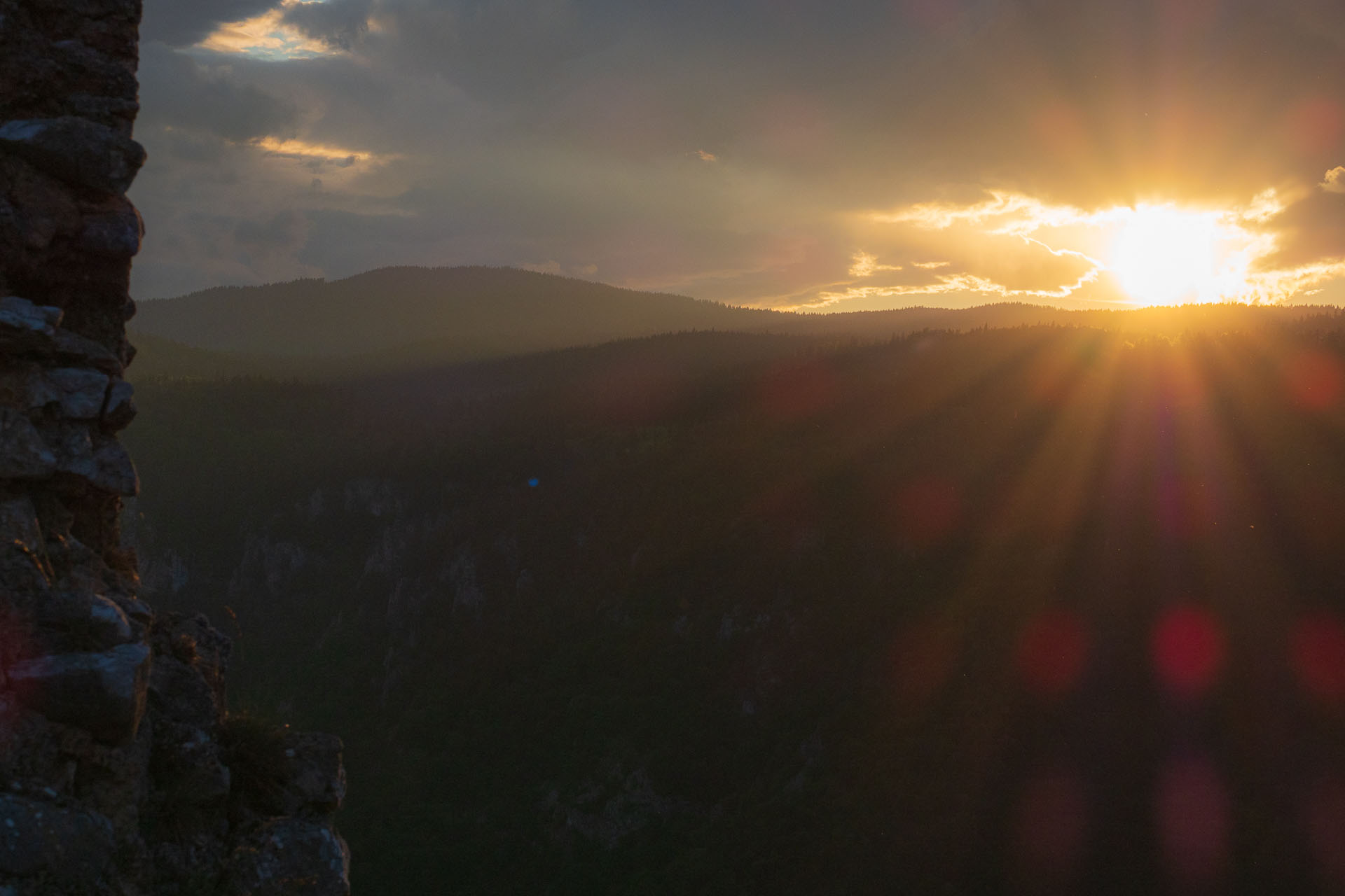 Muránsky hrad z Nižnej Kľakovej (Muránska planina)