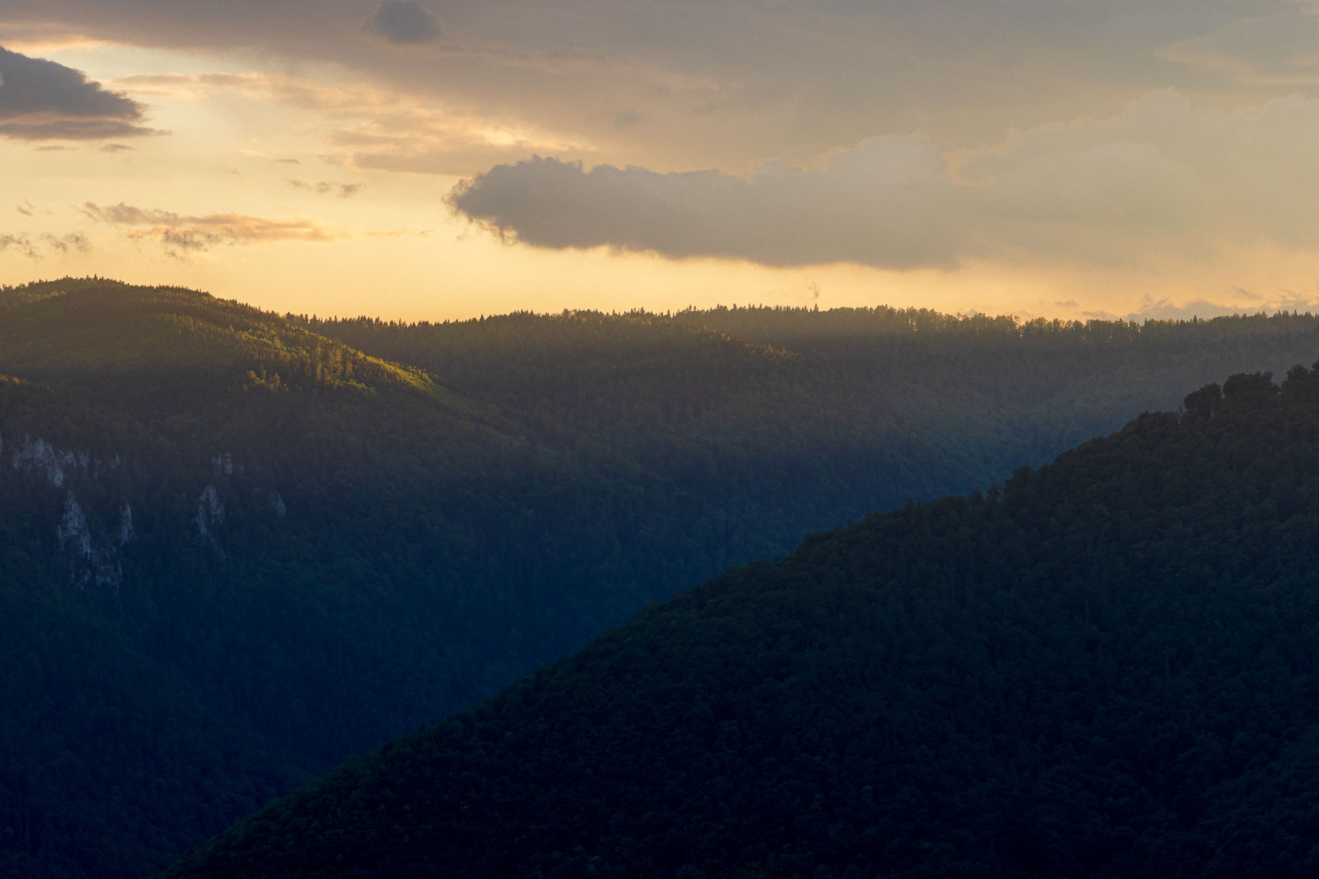 Muránsky hrad z Nižnej Kľakovej (Muránska planina)