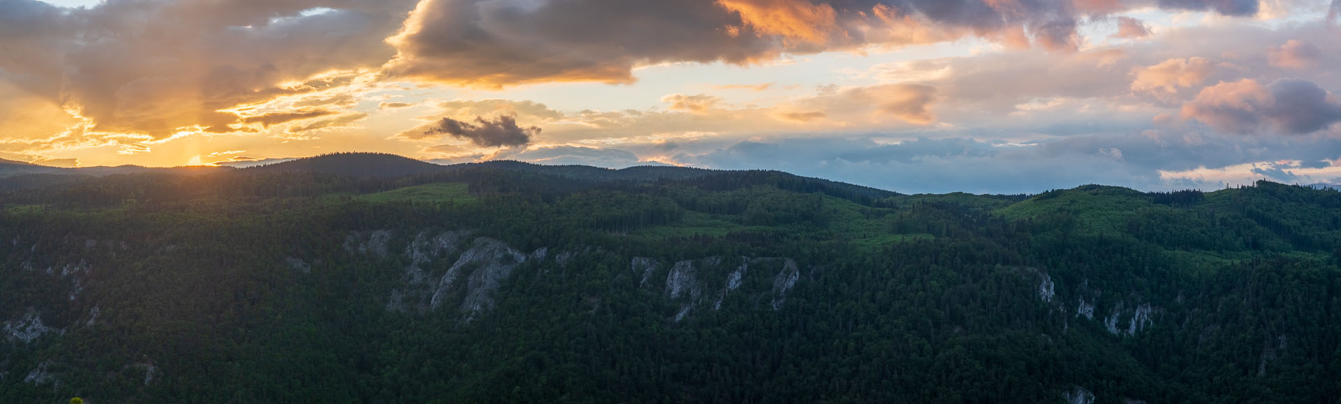 Muránsky hrad z Nižnej Kľakovej (Muránska planina)