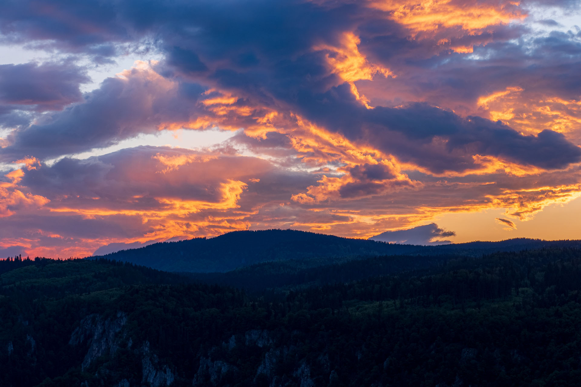 Muránsky hrad z Nižnej Kľakovej (Muránska planina)