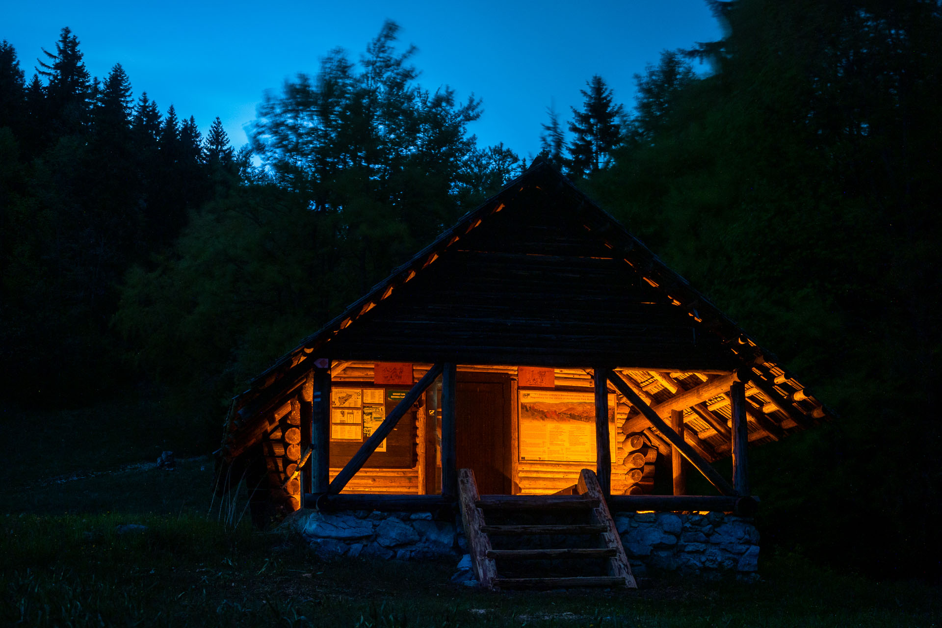 Nižná Kľaková z Muráňa (Muránska planina)