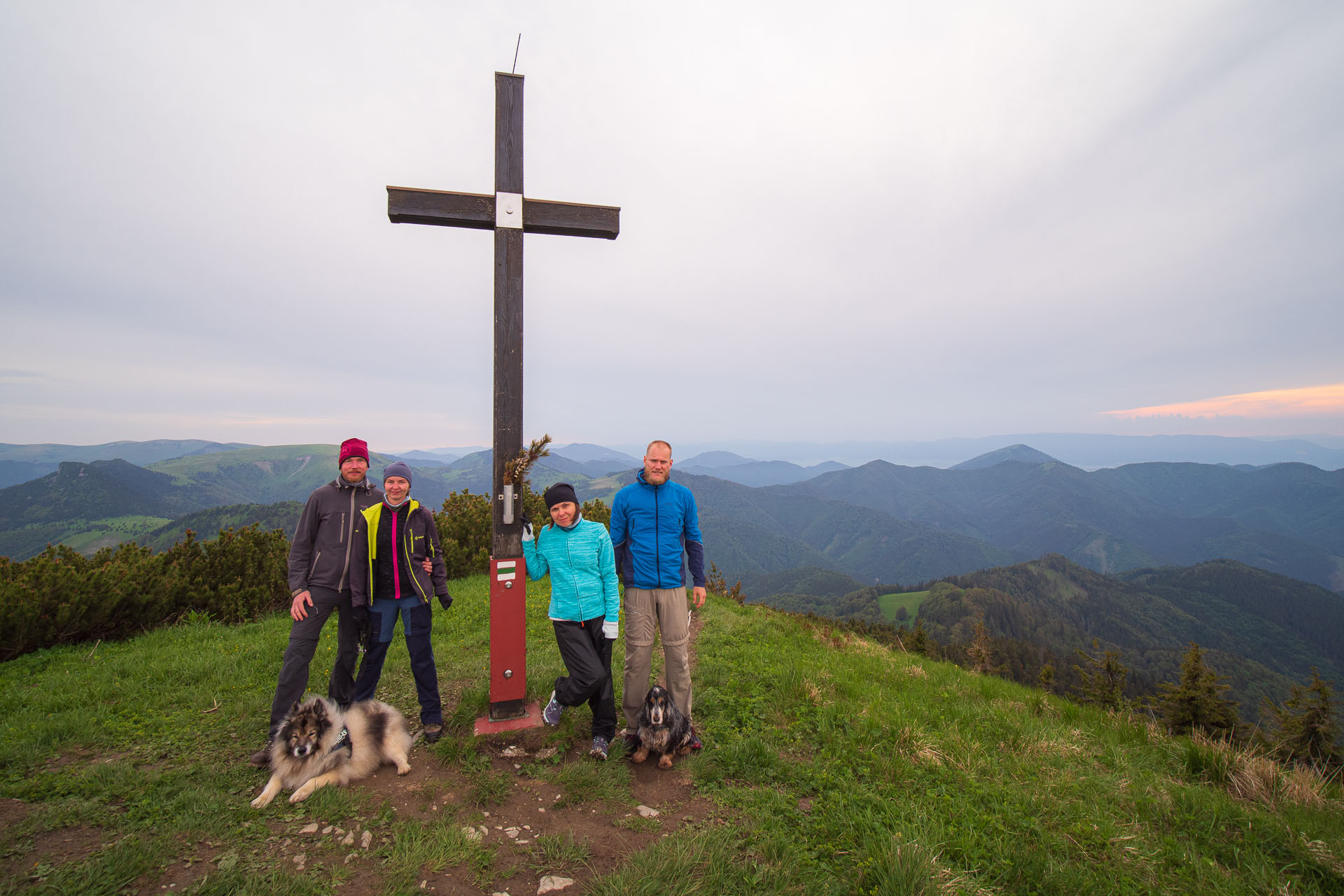 Rakytov od vojenskej zotavovne Granit Smrekovica (Veľká Fatra)