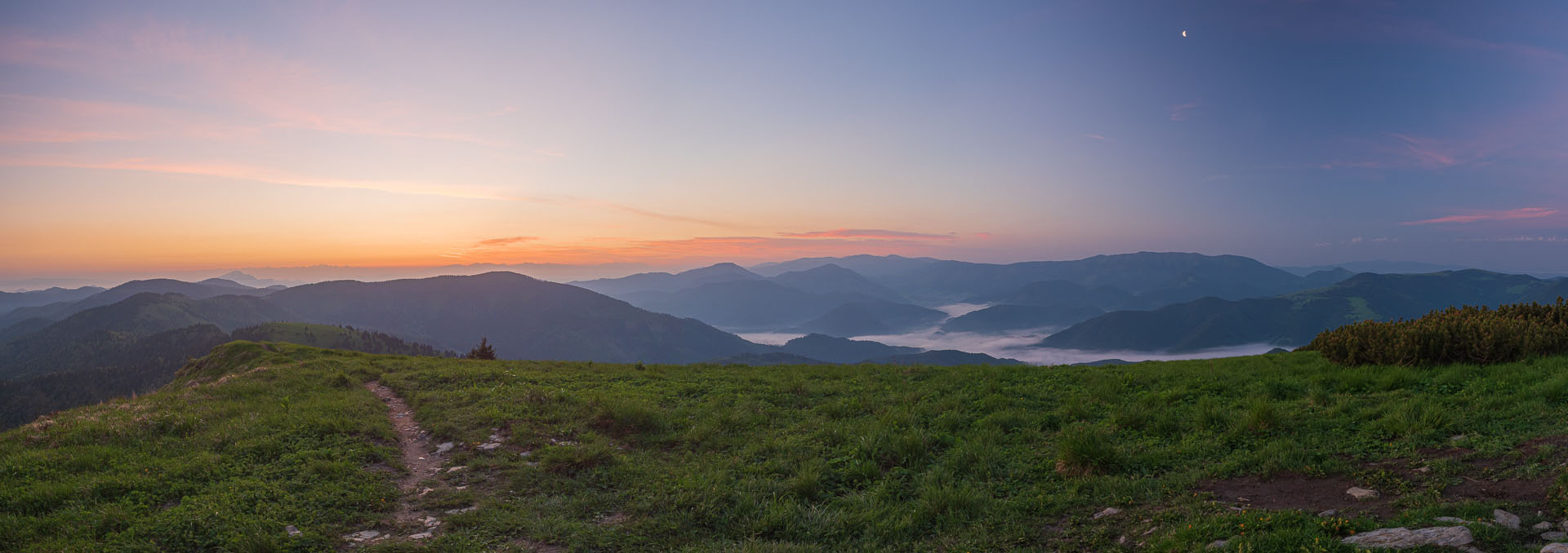 Rakytov od vojenskej zotavovne Granit Smrekovica (Veľká Fatra)