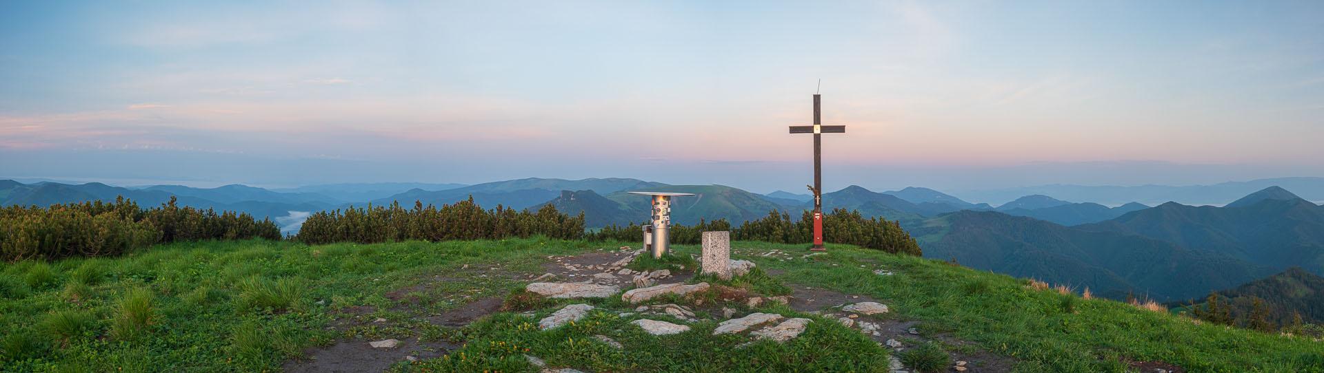 Rakytov od vojenskej zotavovne Granit Smrekovica (Veľká Fatra)